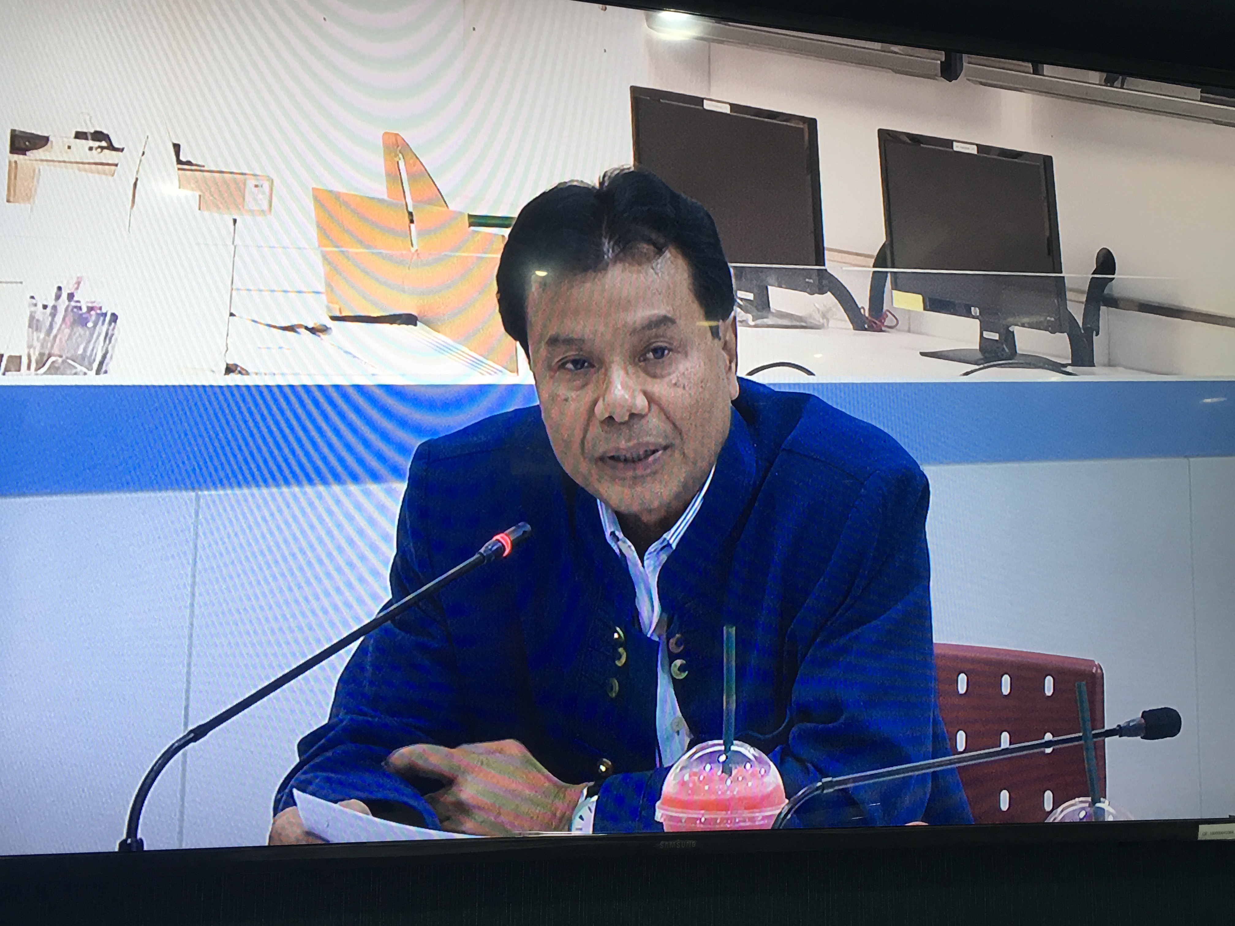 ศูนย์สารสนเทศเพื่อการพัฒนาชุมชน อบรมการใช้งานระบบประชุมทางไกล (video conference) สำหรับผู้ใช้งานระบบ  โดยมี นายชัยยา ขำสะอาด ผู้อำนวยการศูนย์สารสนเทศ เป็นประธานในการอบรม