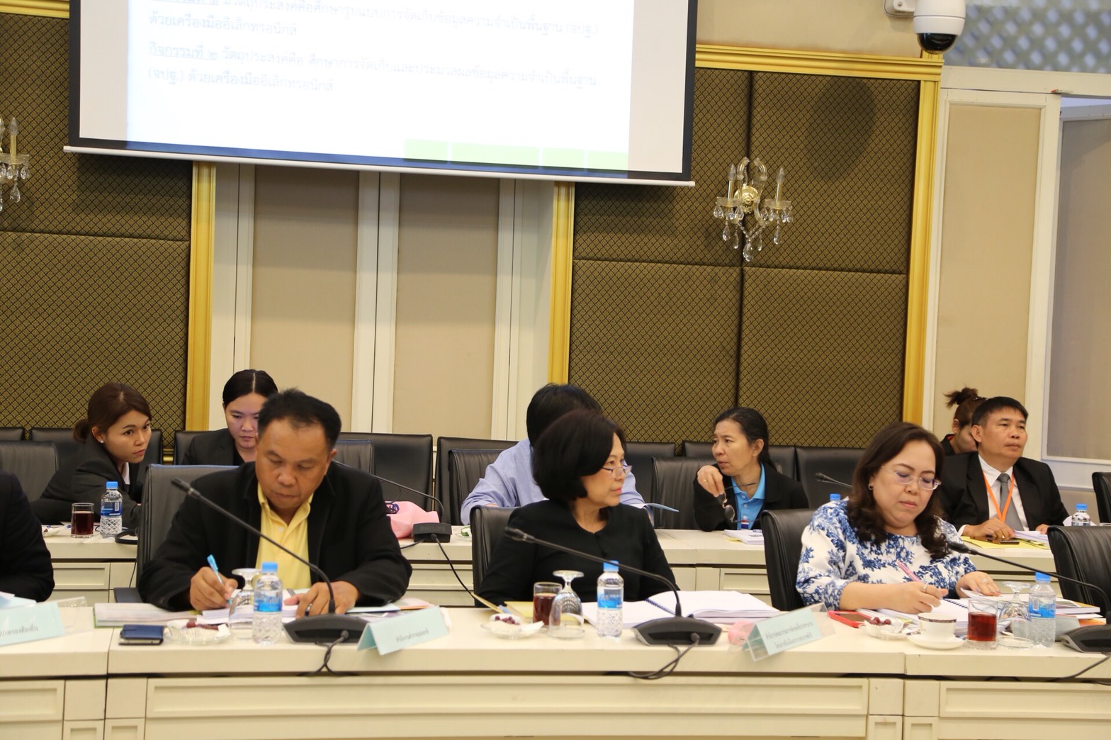 นายอภิชาติ โตดิลกเวชช์ อธิบดีกรมการพัฒนาชุมชน  เป็นประธานการประชุมคณะกรรมการอำนวยการพัฒนาคุณภาพชีวิตของประชาชน (พชช.) ครั้งที่ 1/2561