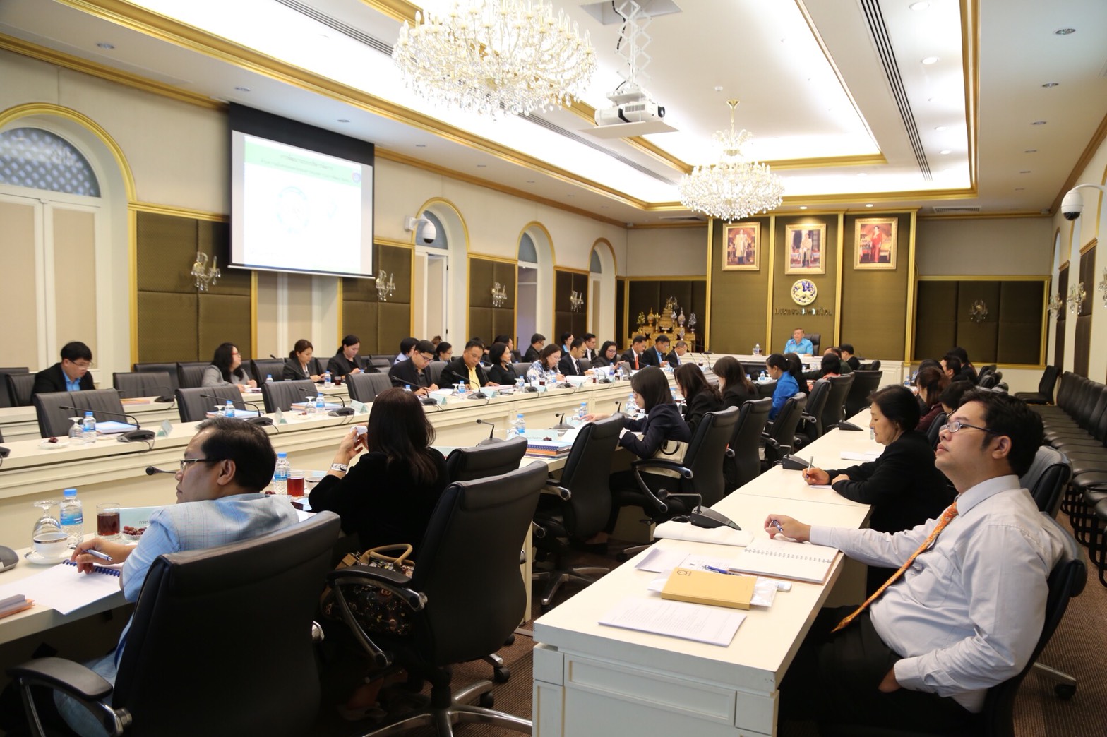 นายอภิชาติ โตดิลกเวชช์ อธิบดีกรมการพัฒนาชุมชน  เป็นประธานการประชุมคณะกรรมการอำนวยการพัฒนาคุณภาพชีวิตของประชาชน (พชช.) ครั้งที่ 1/2561