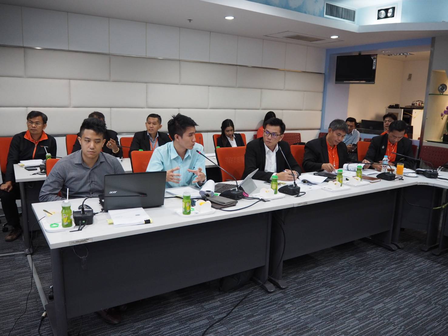 ระชุมคณะทำงานโครงการความร่วมมือจัดทำระบบสำรวจจัดเก็บข้อมูลในรูปแบบดิจิทัล (Digital Survey) ระหว่างกรมการพัฒนาชุมชน และบริษัท กสท โทรคมนาคม จำกัด (มหาชน) ครั้งที่ 2/2561 ณ ห้อง War Room ชั้น 5 กรมการพัฒนาชุมชน