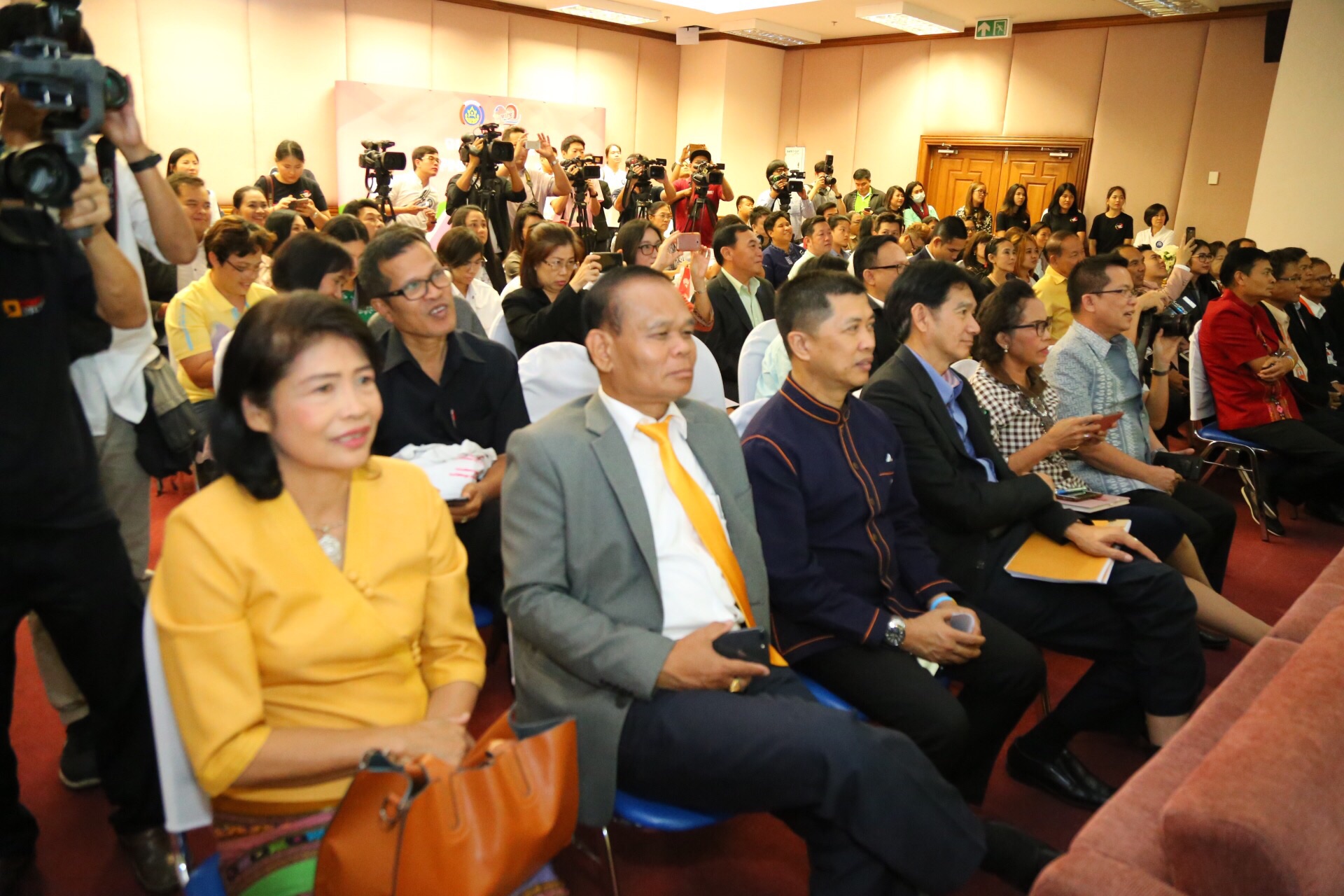 พช. พัฒนาระบบจัดเก็บข้อมูลความจำเป็นพื้นฐาน (จปฐ.) ใช้เป็นฐานข้อมูลกลาง สร้างความสุขให้กับพี่น้องประชาชน