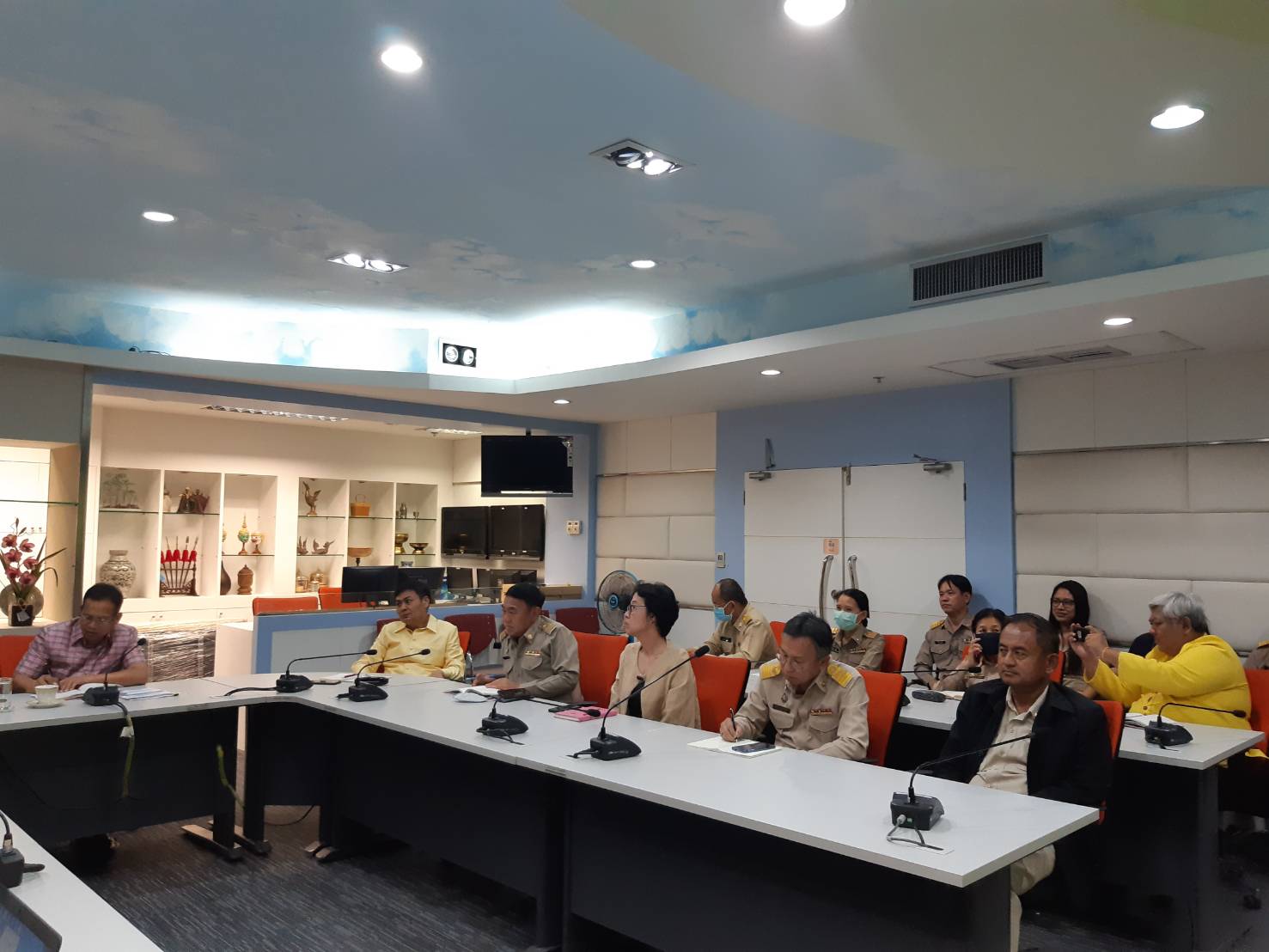 นายนิวัติ น้อยผาง รองอธิบดีกรมการพัฒนาชุมชน ประชุมหารือเตรียมการจัดงานครบรอบกรมการพัฒนาชุมชน 60 ปี