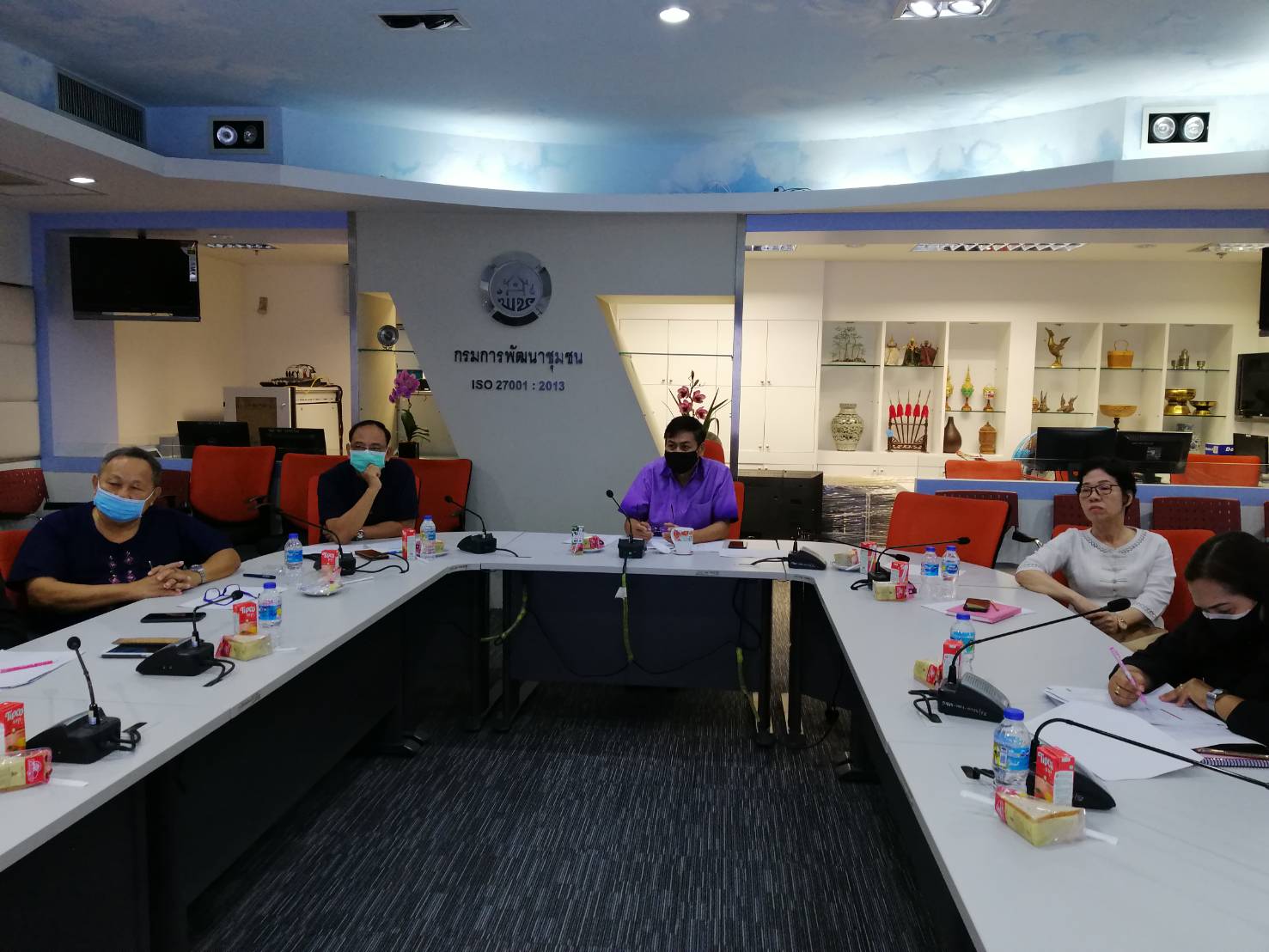 นายชัยยา ขำสะอาด ผู้อำนวยการศูนย์สารสนเทศฯ เป็นประธานการประชุมขับเคลื่อนการดำเนินงานโครงการ และติดตามความก้าวหน้าการจัดเก็บข้อมูลความจำเป็นพื้นฐาน (จปฐ.) ด้วยเครื่องมืออิเล็กทรอนิกส์ ปี 2563