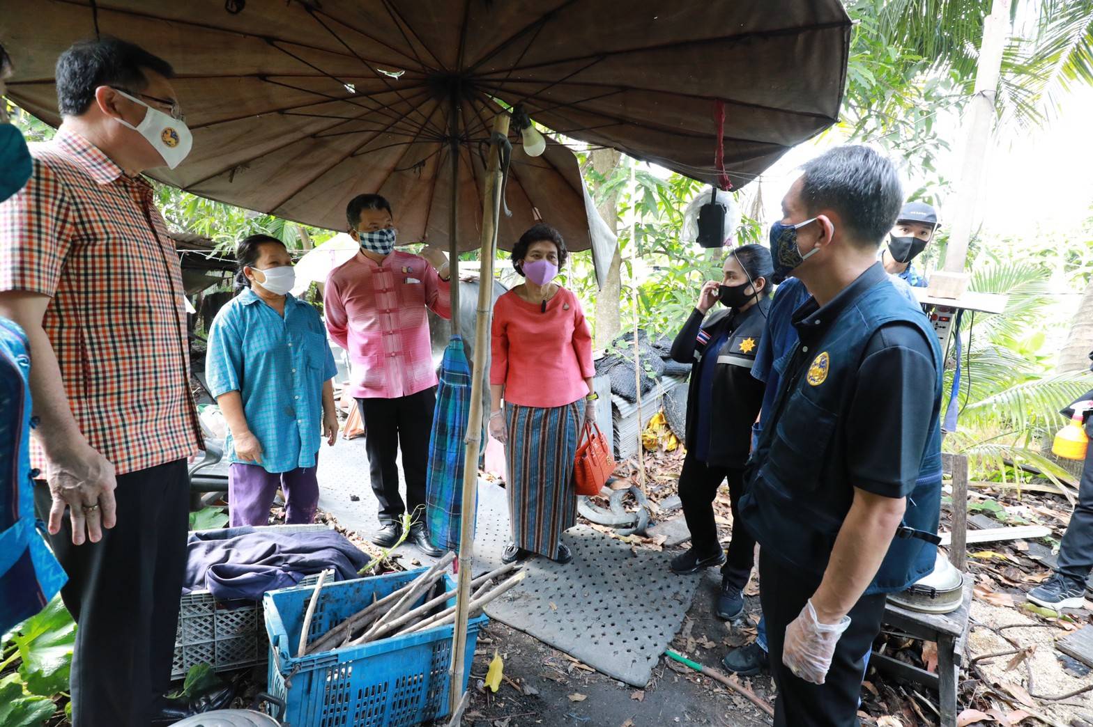 “พช.” จับมือ “สภาสตรีแห่งชาติฯ” มอบถุงยังชีพ และจัดสร้างบ้านพักอาศัยให้ผู้ยากไร้