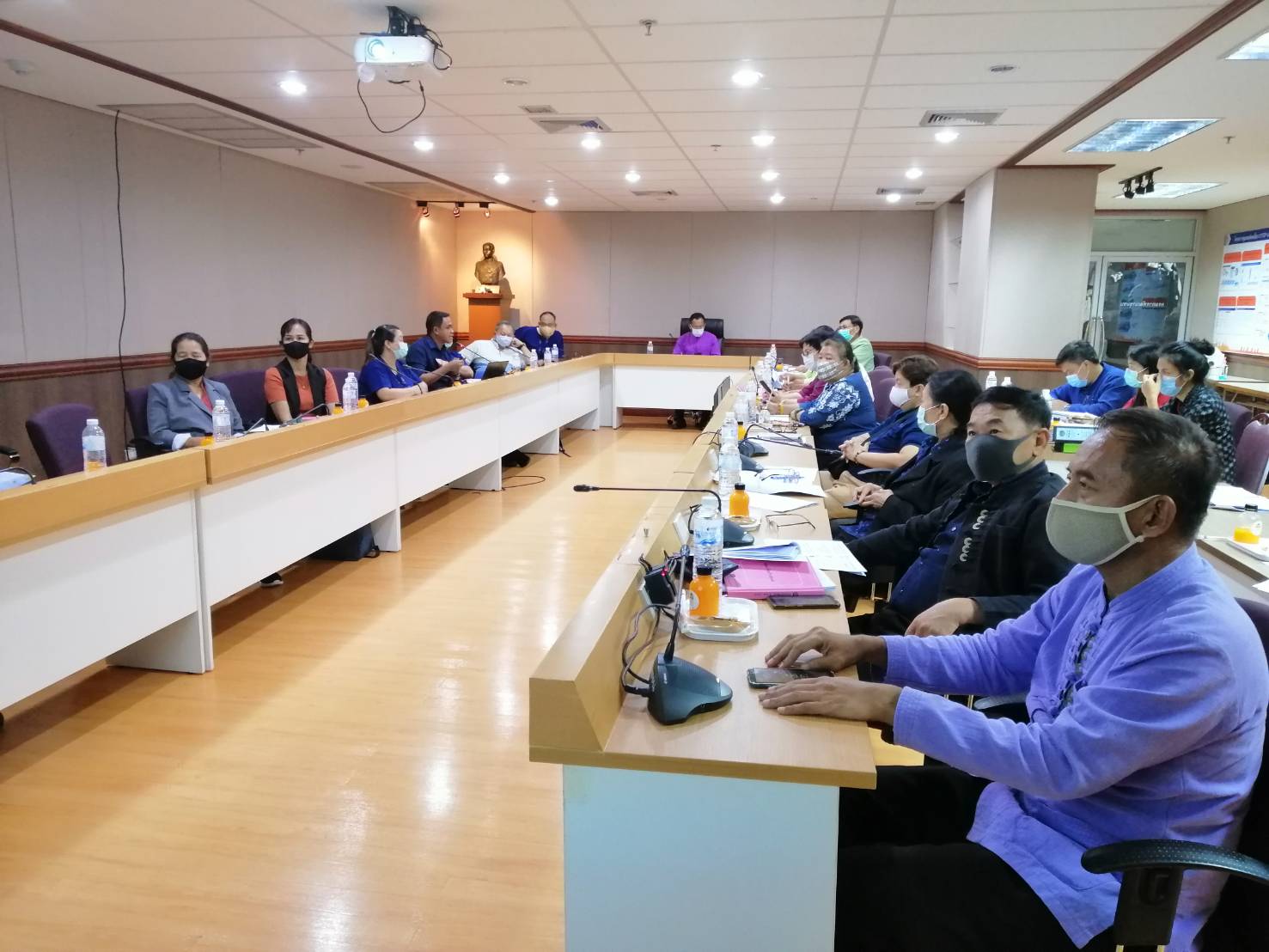 ประชุมรายงานความก้าวหน้าการดำเนินงานโครงการการบริหารการจัดเก็บข้อมูลความจำเป็นพื้นฐาน (จปฐ.) ด้วยเครื่องมืออิเล็กทรอนิกส์ ปี 2563