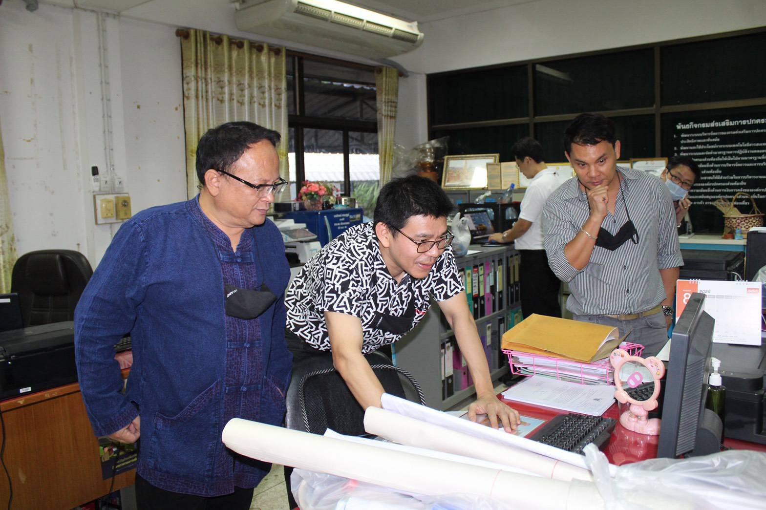 ศูนย์สารสนเทศฯ ติดตามผลการดำเนินงานสื่อสัญญาณอินเทอร์เน็ตความเร็วสูง การตรวจสอบสิทธิ์การใช้บริการอินเทอร์เน็ต ฯ ในพื้นที่จังหวัดนครพนม