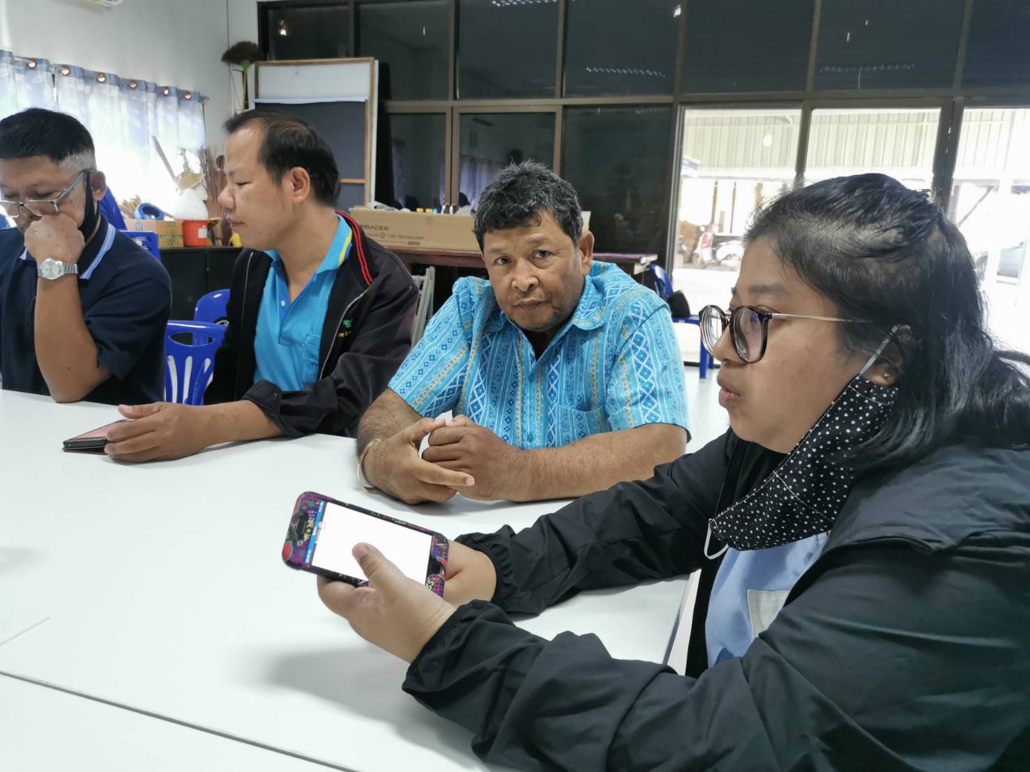 ศูนย์สารสนเทศฯ ลงพื้นที่จังหวัดเพชรบุรี ทดสอบการใช้โปรแกรม survey123 ตามโครงการระบบสารสนเทศเพื่อการตัดสินใจ