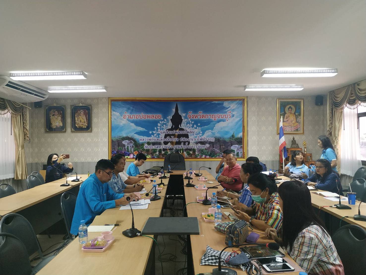 ศูนย์สารสนเทศฯ ติดตามการจัดเก็บข้อมูล จปฐ. ด้วยเครื่องมืออิเล็กทรอนิกส์ อำเภอบ่อพลอย จังหวัดกาญจนบุรี