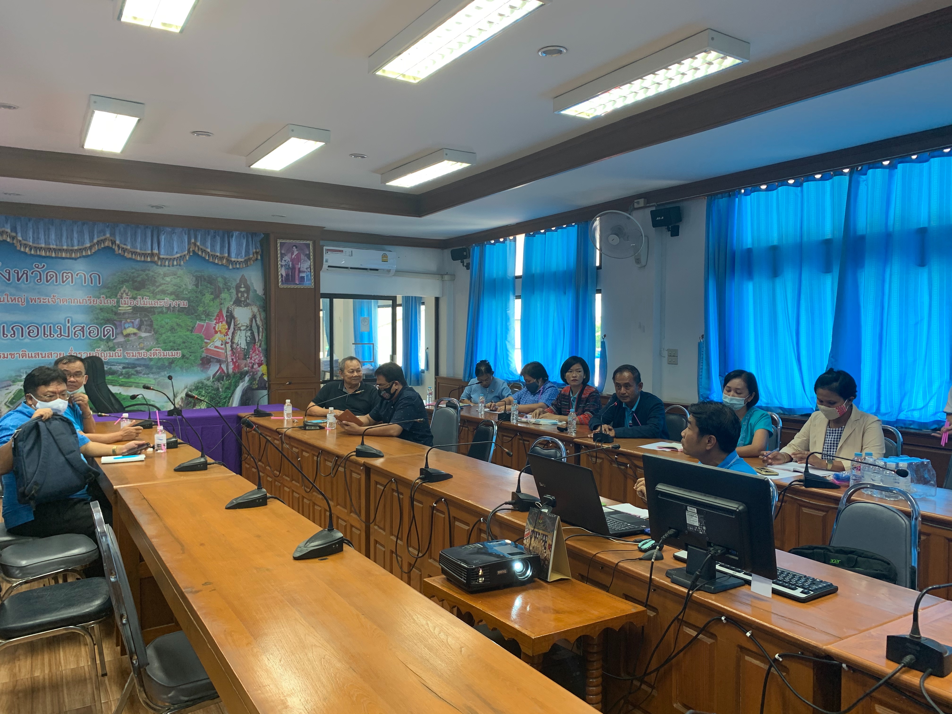 ศูนย์สารสนเทศฯ ติดตามความก้าวหน้าการดำเนินงานโครงการการบริหารการจัดเก็บข้อมูลความจำเป็นพื้นฐาน (จปฐ.) ด้วยเครื่องมืออิเล็กทรอนิกส์ ปี 2563