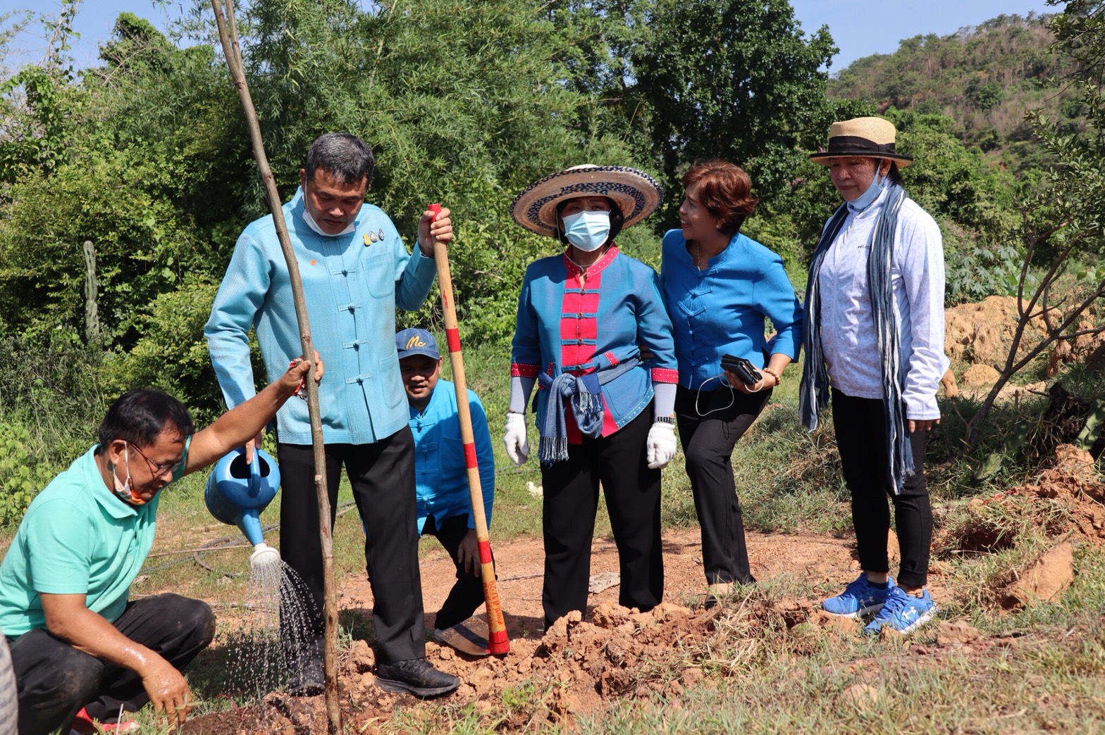 พช. – สภาสตรีฯ น้อมสำนึกในพระมหากรุณาธิคุณ จัดกิจกรรมรวมพลังอาสา ปลูกป่าเฉลิมพระเกียรติ สมเด็จพระนางเจ้าสิริกิติ์ พระบรมราชินีนาถ พระบรมราชชนนีพันปีหลวง เนื่องในโอกาสวันเฉลิมพระชนมพรรษา 12 สิงหาคม 2563