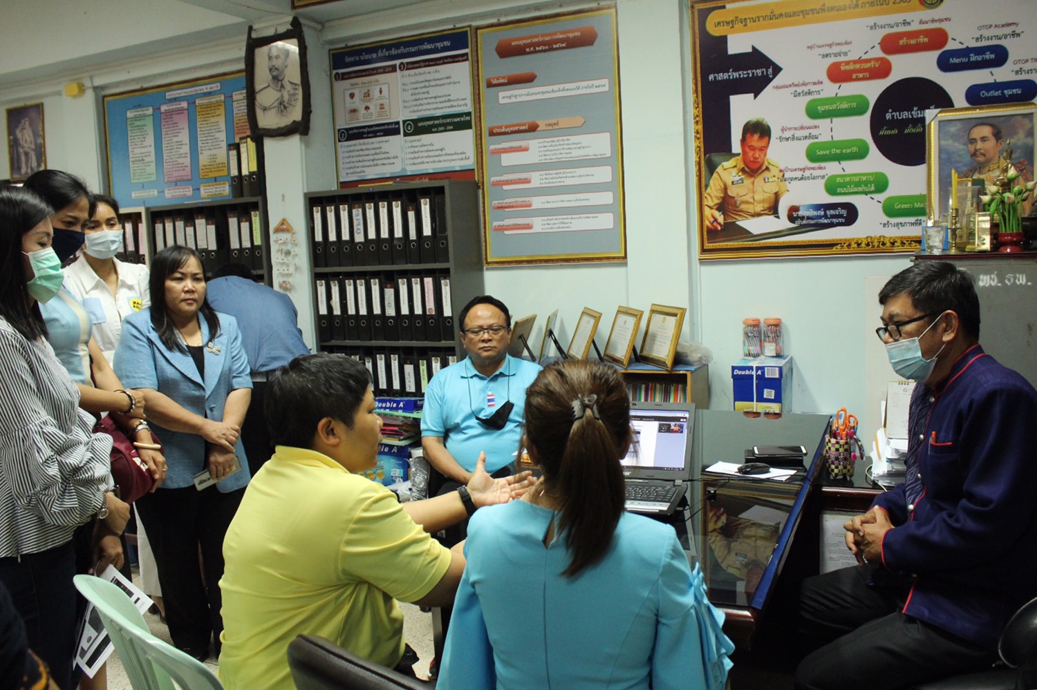 ศูนย์สารสนเทศฯ ติดตามผลการดำเนินงานสื่อสัญญาณอินเทอร์เน็ตความเร็วสูง การตรวจสอบสิทธิ์การใช้บริการอินเทอร์เน็ต ฯ ในพื้นที่จังหวัดนครพนม