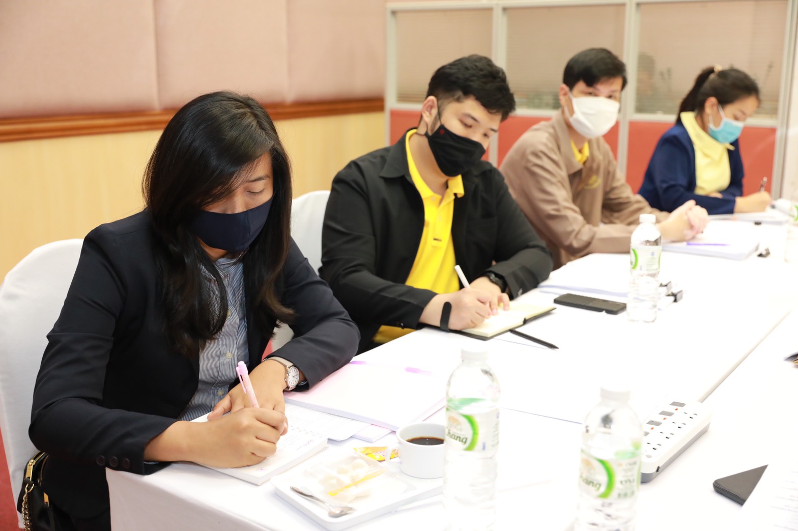 พช.ผนึกกำลังภาคี ร่วมประชุมปรับปรุงเครื่องชี้วัดและแบบสอบถาม จปฐ. กชช.2ค ขับเคลื่อนแผนพัฒนาเศรษฐกิจและสังคมแห่งชาติ