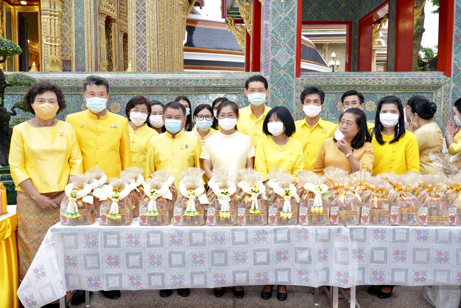 สมเด็จพระสังฆราชฯ นำประชาชนบำเพ็ญกุศลเพื่อน้อมรำลึกในพระมหากรุณาธิคุณ ในหลวงรัชกาลที่ 9