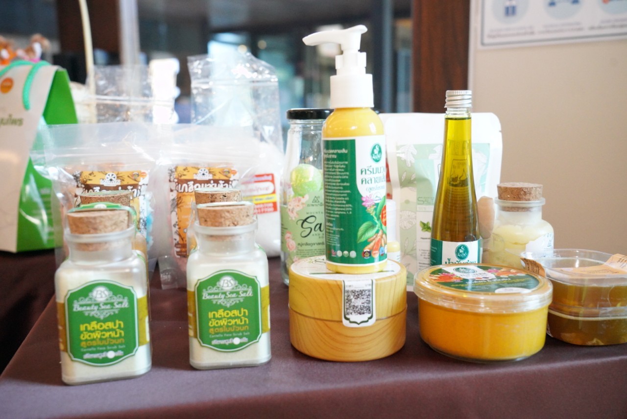 พช. เสริมแกร่งชุมชนท่องเที่ยว OTOP นวัตวิถี ยกระดับพร้อมพัฒนาสมุนไพรไทยก้าวสู่สากล