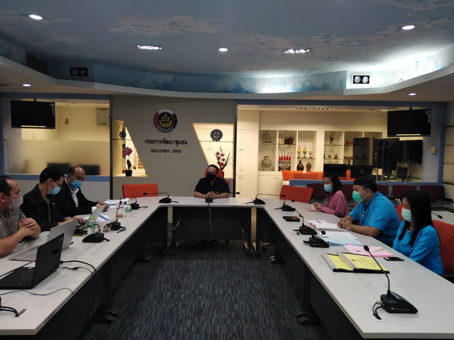 ศูนย์สารสนเทศฯ จัดประชุมโครงการตรวจประเมินคุณภาพการบริหารจัดการความมั่นคงปลอดภัยสารสนเทศ ตามแนวทางมาตรฐานสากล ปีงบประมาณ พ.ศ. 2564 กิจกรรมตรวจประเมินจากหน่วยงานภายนอก (surveillance Audit)