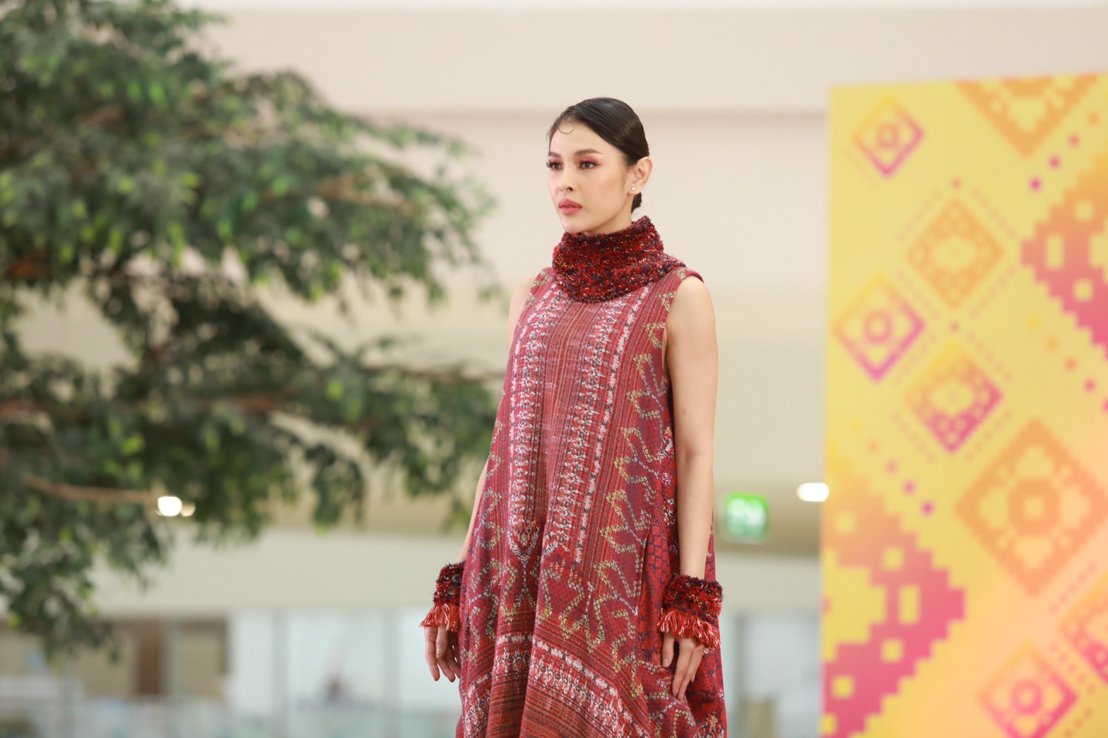 พช.จัดงานแถลงข่าว “โครงการสืบสานภูมิปัญญา OTOP ผ้าไทย และเผยแพร่อัตลักษณ์ผ้าแห่งสยาม”