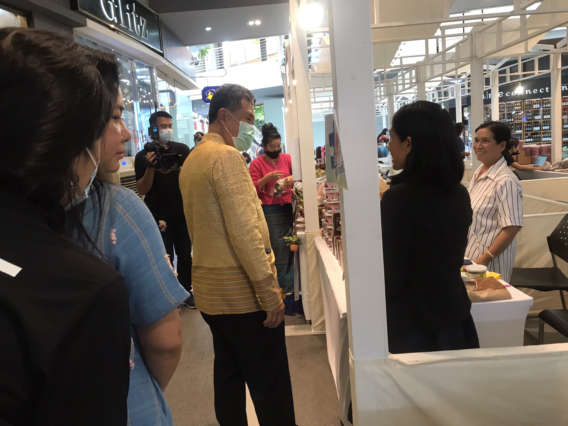 ศูนย์สารสนเทศเพื่อการพัฒนาชุมชน ร่วมงานกิจกรรมทดสอบตลาด (ออฟไลน์) D OTOP FESTIVAL : ทำ D ได้ดี (TUM D DAI DEE)