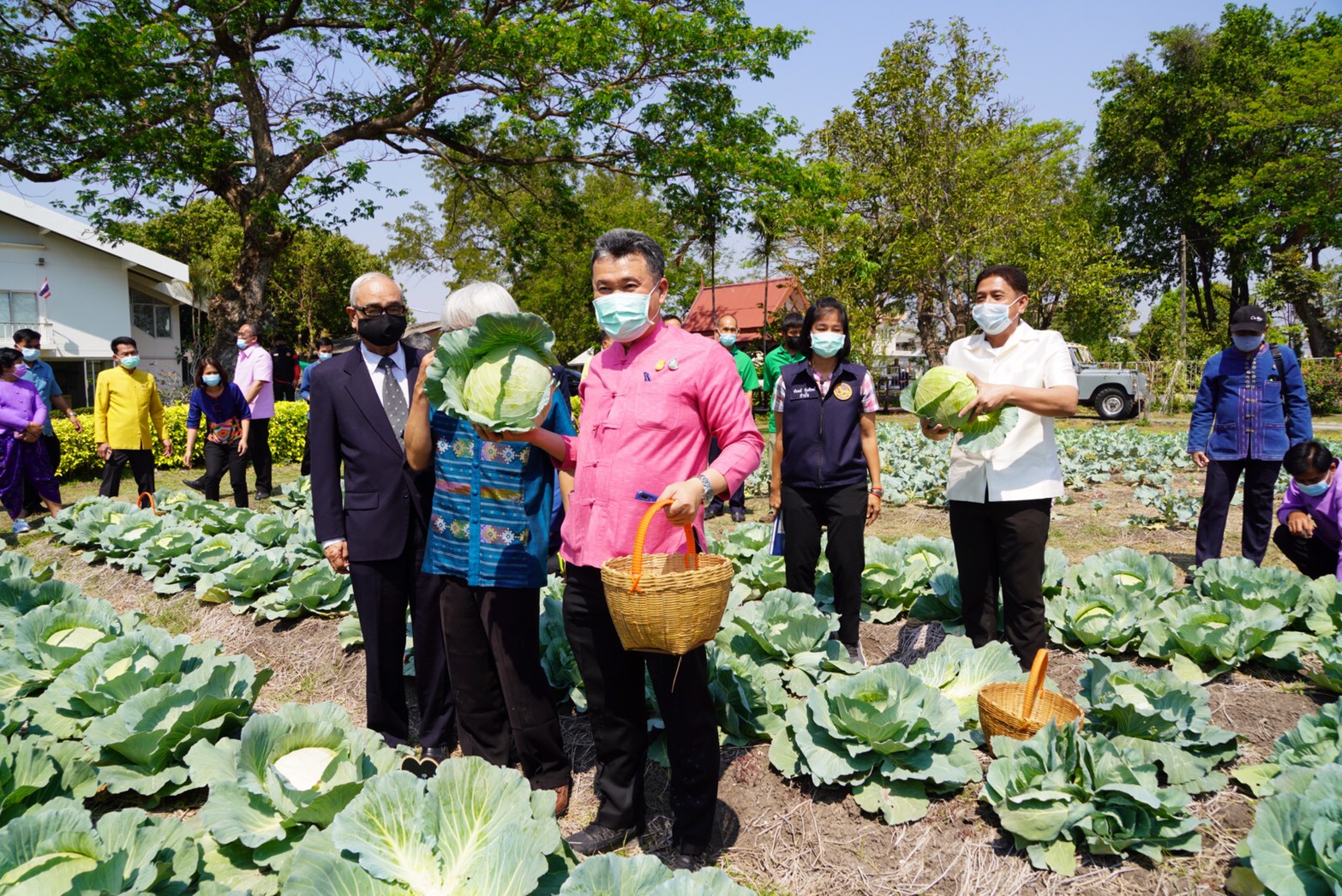พช. ผนึกกำลังมูลนิธิเอ็มโอเอไทย ขับเคลื่อนหลักปรัชญาเศรษฐกิจพอเพียงสร้างความมั่นคงด้านน้ำ อาหารและพลังงาน พัฒนาคุณภาพชีวิตประชาชนให้เข้มแข็ง สร้างความมั่งคั่งให้กับเศรษฐกิจฐานรากของประเทศ สู่เป้าหมายความยั่งยืนโลก