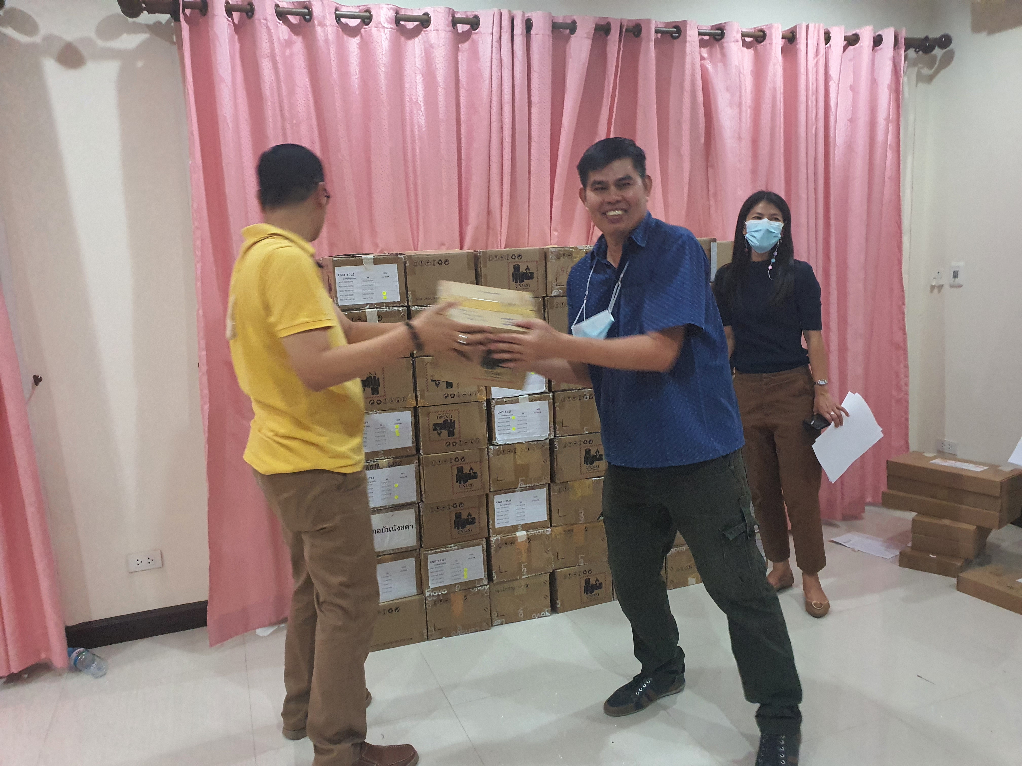 ศูนย์สารสนเทศฯ ส่งมอบแท็บเล็ตให้บุคลากรกรมการพัฒนาชุมชนทุกระดับ เพื่อรองรับการทำงานในรูปแบบดิจิทัล