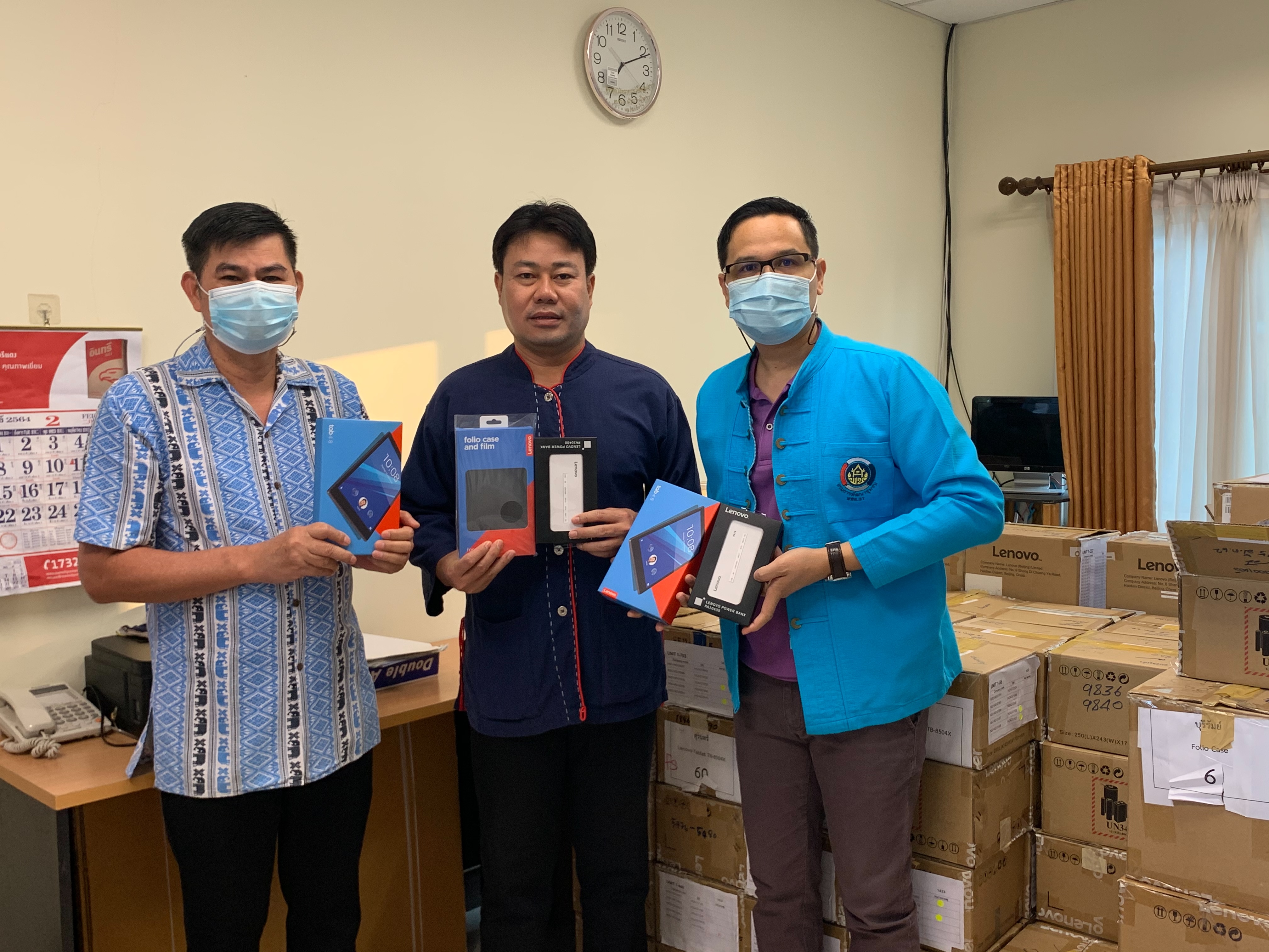 ศูนย์สารสนเทศฯ ส่งมอบแท็บเล็ตให้บุคลากรกรมการพัฒนาชุมชนทุกระดับ เพื่อรองรับการทำงานในรูปแบบดิจิทัล