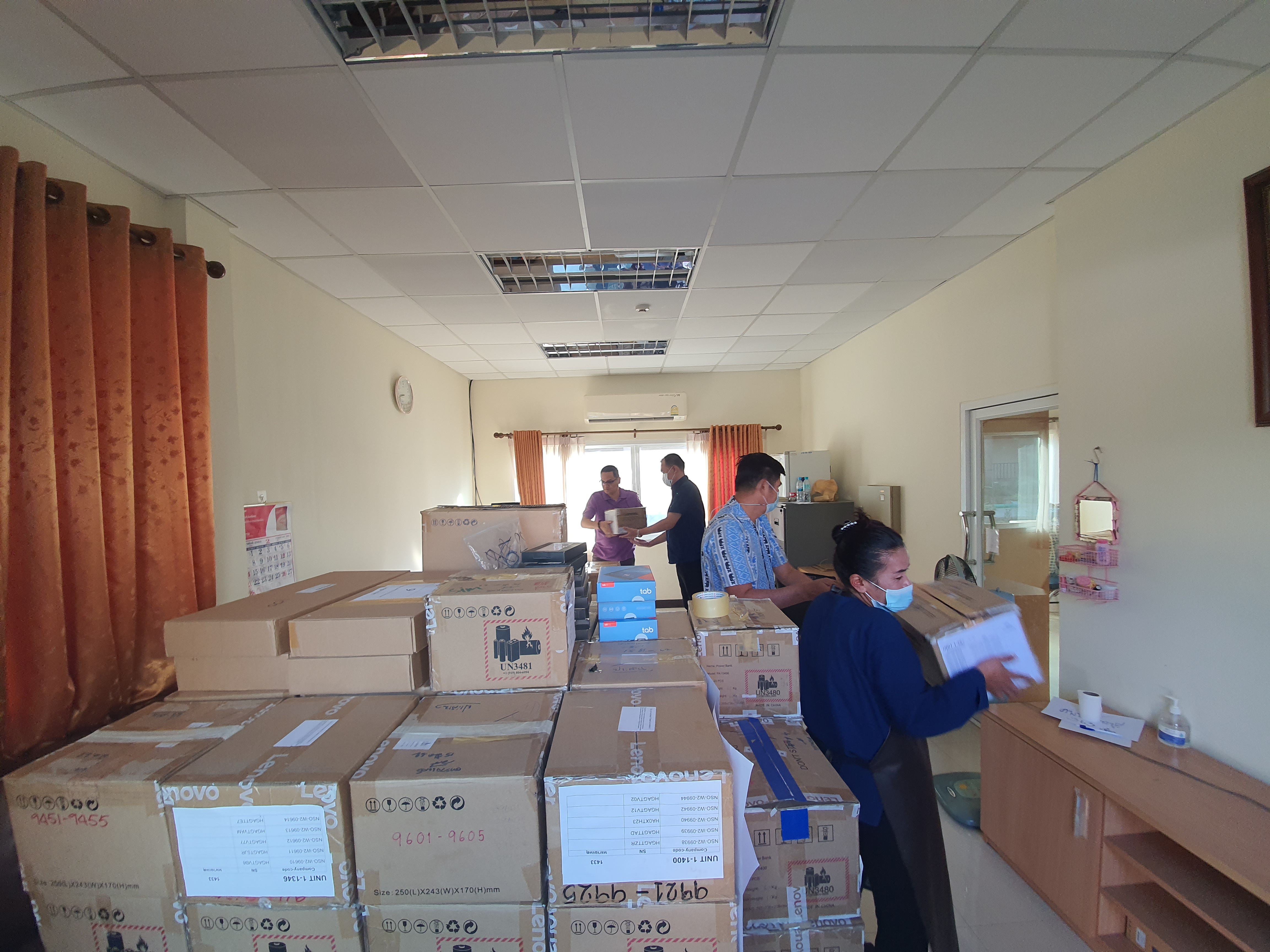 ศูนย์สารสนเทศฯ ส่งมอบแท็บเล็ตให้บุคลากรกรมการพัฒนาชุมชนทุกระดับ เพื่อรองรับการทำงานในรูปแบบดิจิทัล