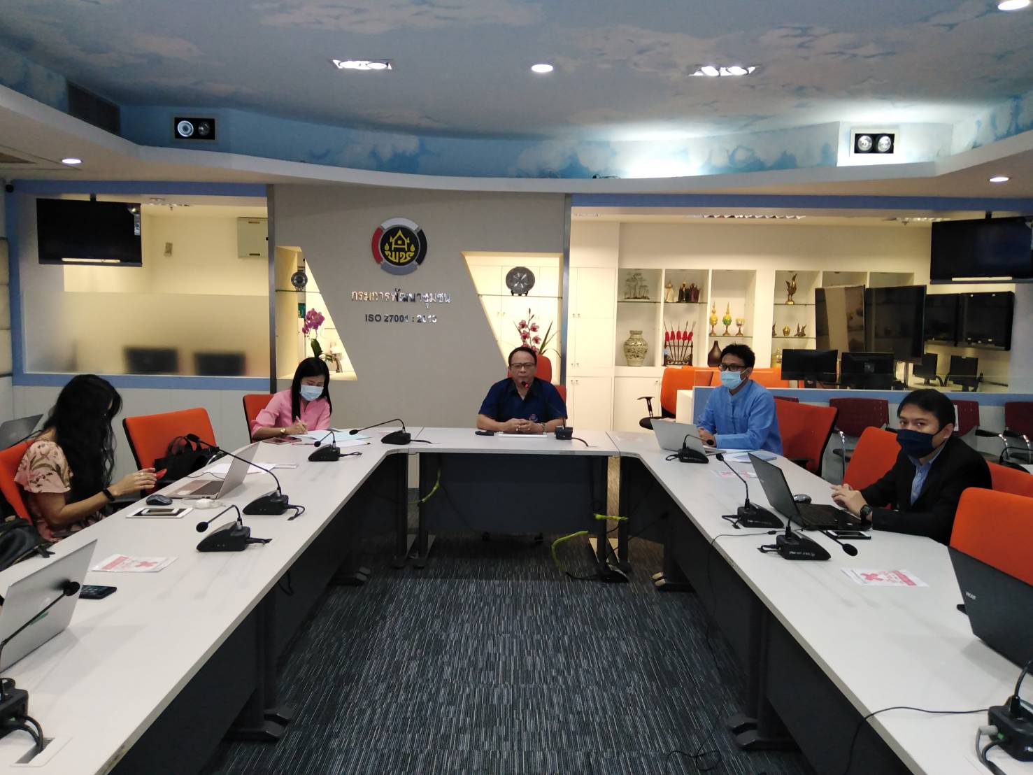 ศูนย์สารสนเทศฯ จัดการประชุมเสริมสร้างความรู้ความเข้าใจตามโครงการเช่าวงจรสื่อสัญญาณอินเทอร์เน็ตความเร็วสูง 4 ระดับ ปีงบประมาณ พ.ศ. 2564