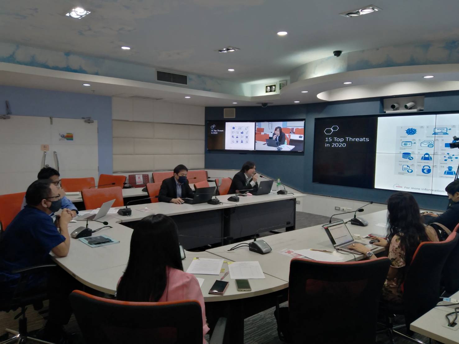 ศูนย์สารสนเทศฯ จัดการประชุมเสริมสร้างความรู้ความเข้าใจตามโครงการเช่าวงจรสื่อสัญญาณอินเทอร์เน็ตความเร็วสูง 4 ระดับ ปีงบประมาณ พ.ศ. 2564