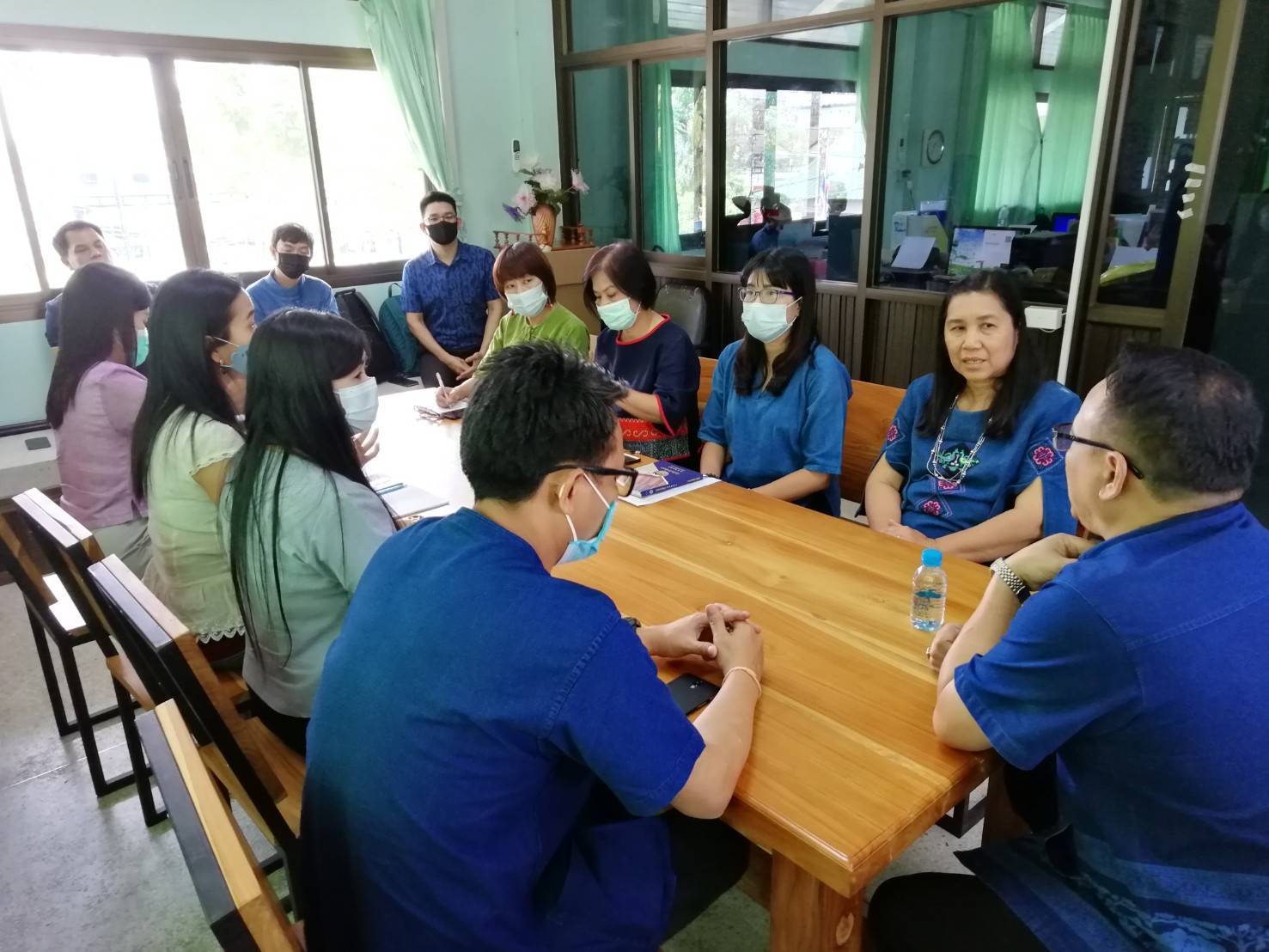 ศูนย์สารสนเทศฯ ติดตามและตรวจสอบประสิทธิภาพการทำงานของอุปกรณ์วงจรสื่อสัญญาณอินเทอร์เน็ต อุปกรณ์ป้องกันเครือข่ายคอมพิวเตอร์ อุปกรณ์รักษาความปลอดภัยและยืนยันตัวตนผู้ใช้งานอินเทอร์เน็ต ระบบประชุมทางไกลผ่านอินเทอร์เน็ต (Conference) และการใช้งานโปรแกรมป้องกันไวรัส ESET Endpoint Security ของสำนักงานพัฒนาชุมชนจังหวัดแพร่ และสำนักงานพัฒนาชุมชนอำเภอเมืองแพร่ จังหวัดแพร่