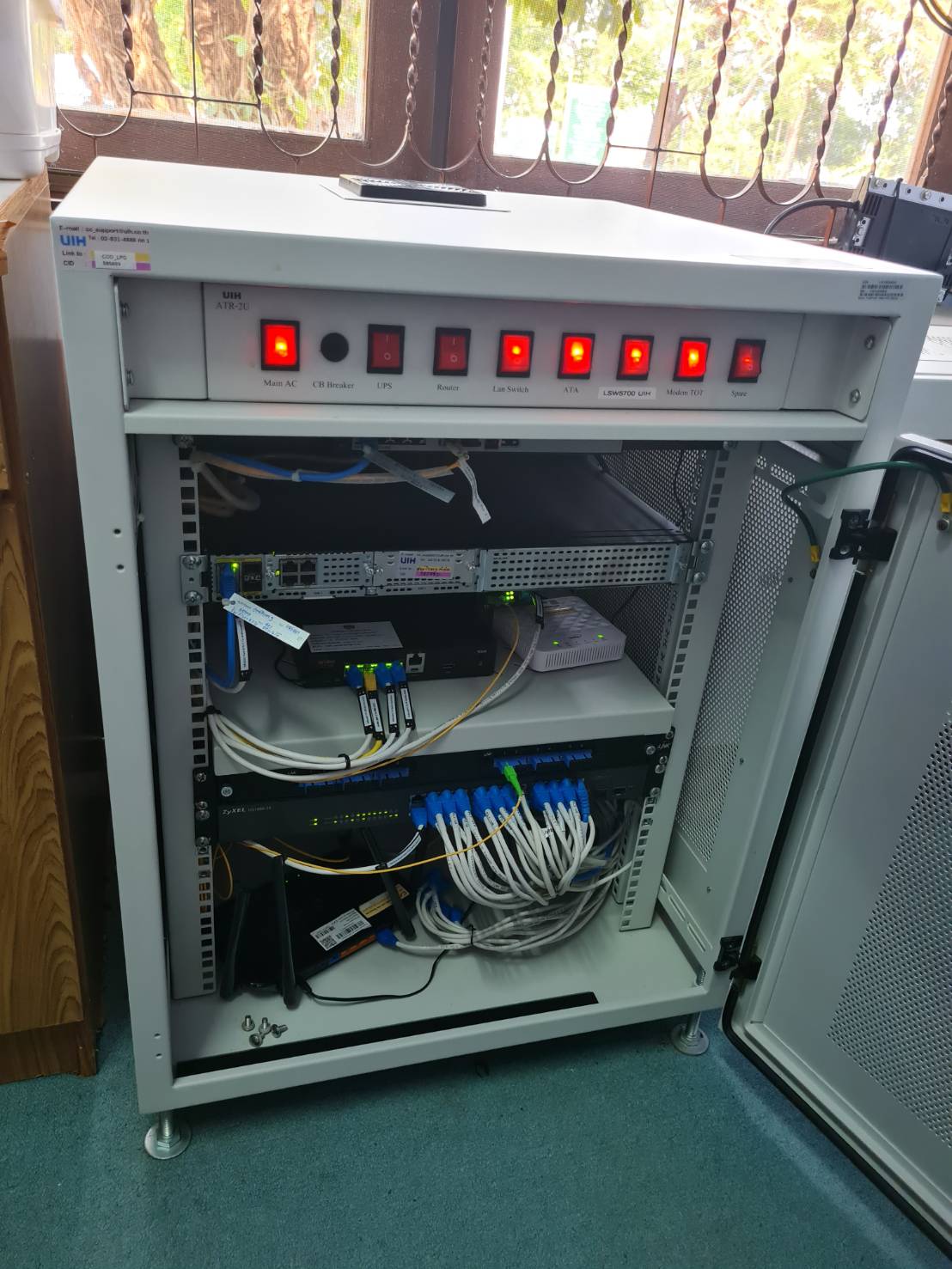 ศูนย์สารสนเทศฯ ติดตามและตรวจสอบประสิทธิภาพการทำงานของอุปกรณ์วงจรสื่อสัญญาณอินเทอร์เน็ต อุปกรณ์ป้องกันเครือข่ายคอมพิวเตอร์ อุปกรณ์รักษาความปลอดภัยและยืนยันตัวตนผู้ใช้งานอินเทอร์เน็ต ระบบประชุมทางไกลผ่านอินเทอร์เน็ต (Conference) และการใช้งานโปรแกรมป้องกันไวรัส ESET Endpoint Security ของสพจ.ลำปาง สพอ.ลำปาง และศพช.ลำปาง