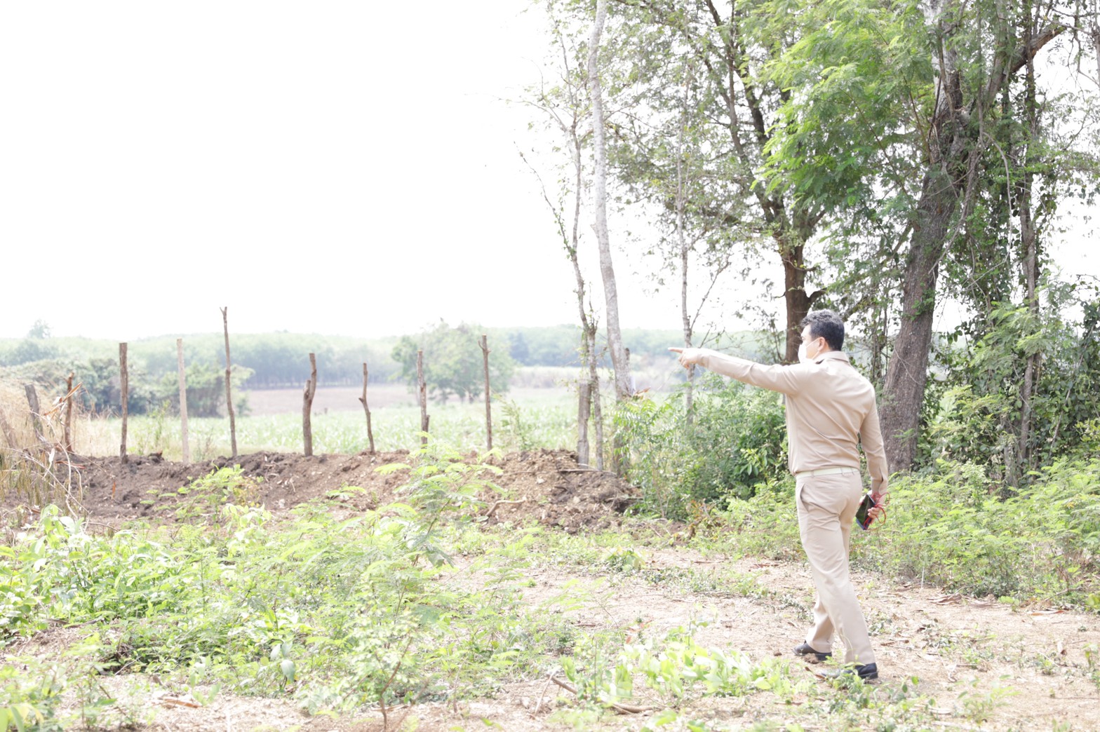 อธิบดี พช. นำผู้บริหารร่วมหารือ ม.บูรพา สระแก้ว ชูแนวคิดพัฒนาพื้นที่มหาวิทยาลัย ต้นแบบทฤษฎีใหม่ประยุกต์สู่ “โคก หนอง นา โมเดล”