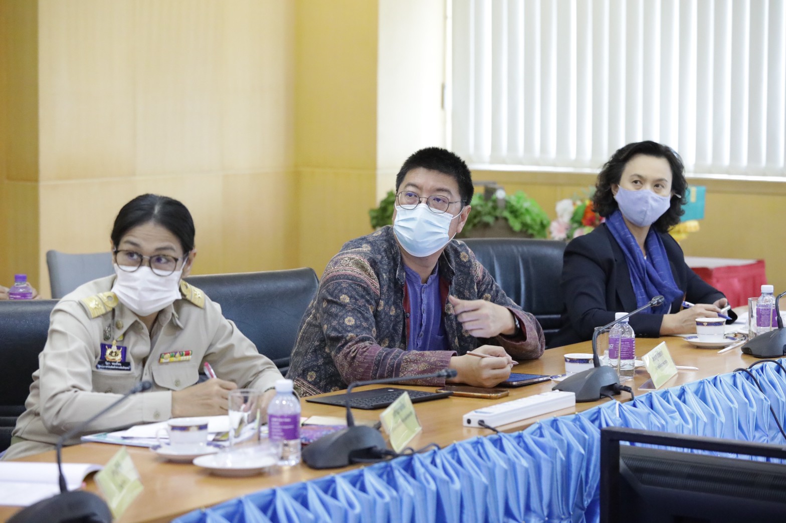 อธิบดี พช. นำผู้บริหารร่วมหารือ ม.บูรพา สระแก้ว ชูแนวคิดพัฒนาพื้นที่มหาวิทยาลัย ต้นแบบทฤษฎีใหม่ประยุกต์สู่ “โคก หนอง นา โมเดล”