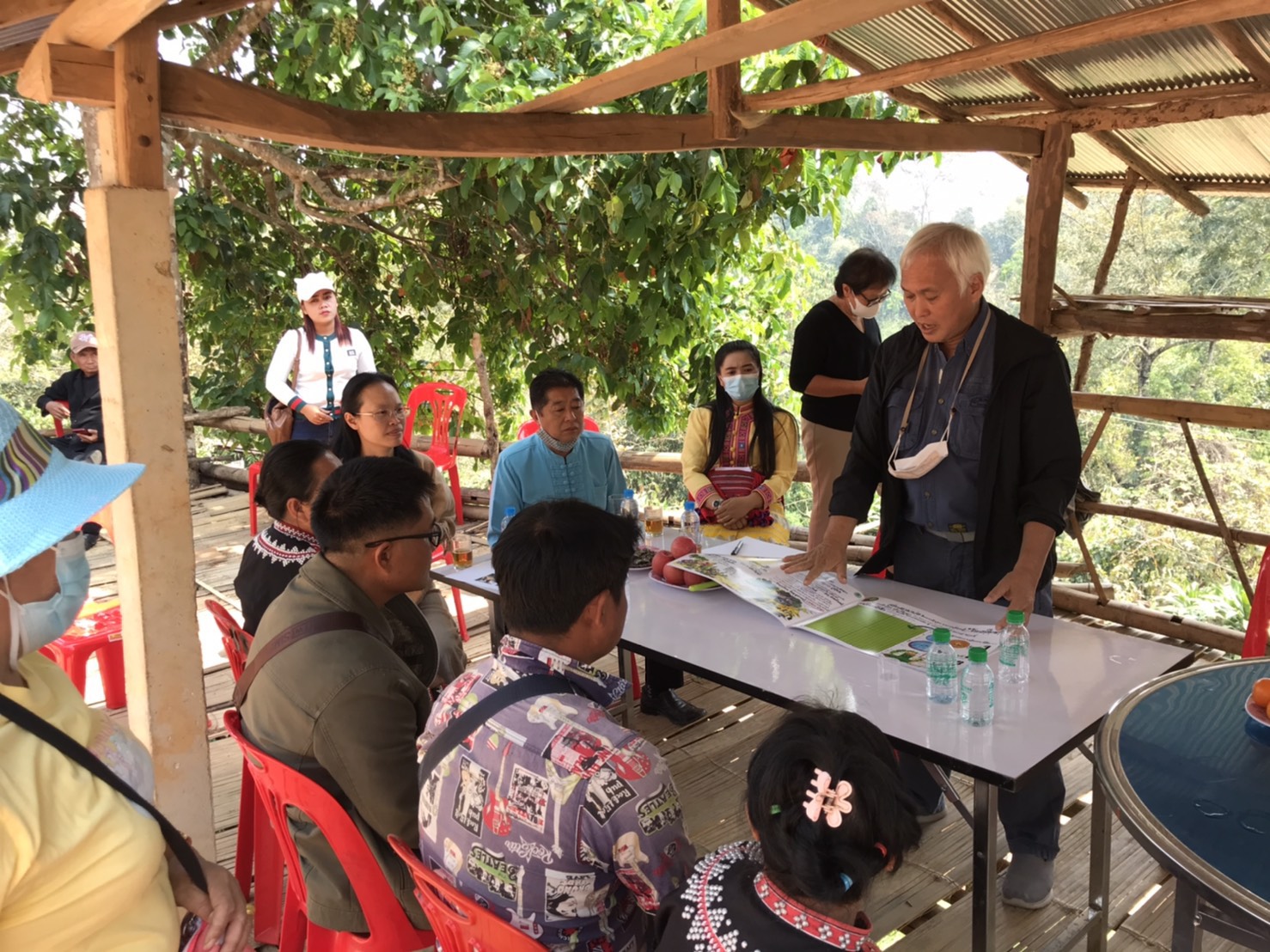 อธิบดี พช. สานฝันสมาชิกกองทุนพัฒนาบทบาทสตรี สร้างสนามเด็กเล่นสร้างปัญญาแก่เด็กชาวเขาเผ่าลาหู่ในอำเภอแม่ฟ้าหลวง จังหวัดเชียงราย