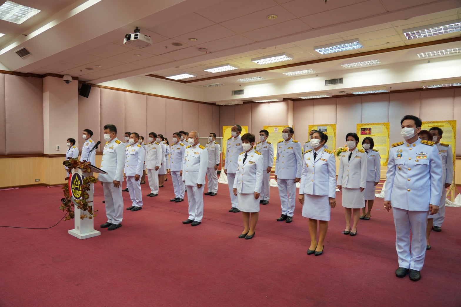 อธิบดี พช. นำข้าราชการน้อมถวายราชสักการะ วันที่ระลึกพระบาทสมเด็จพระนั่งเกล้าเจ้าอยู่หัว พระมหาเจษฎาราชเจ้า