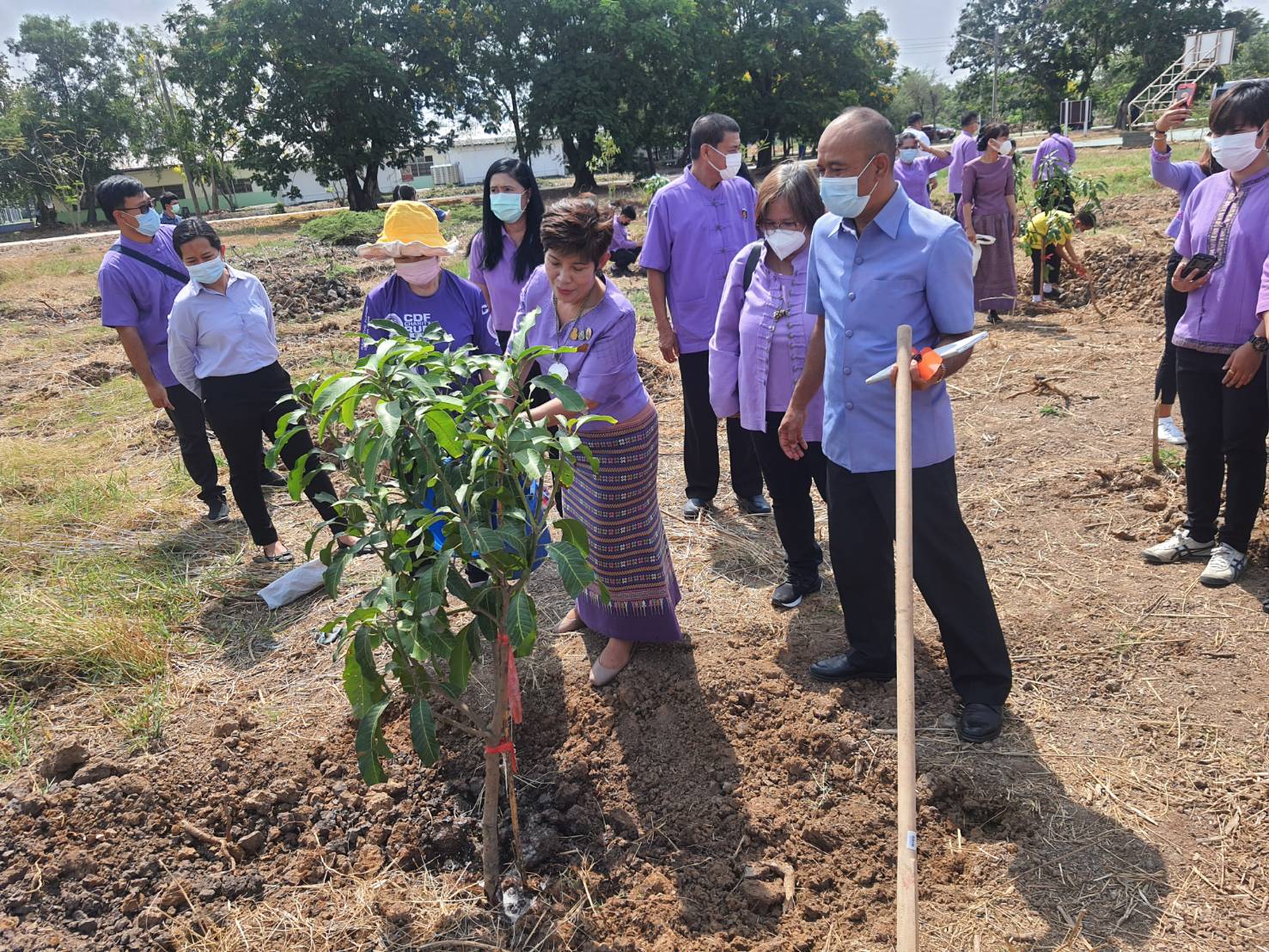 ศูนย์สารสนเทศฯ ร่วมกิจกรรมสร้างความมั่นคงทางอาหารเพื่อเด็กด้อยโอกาส