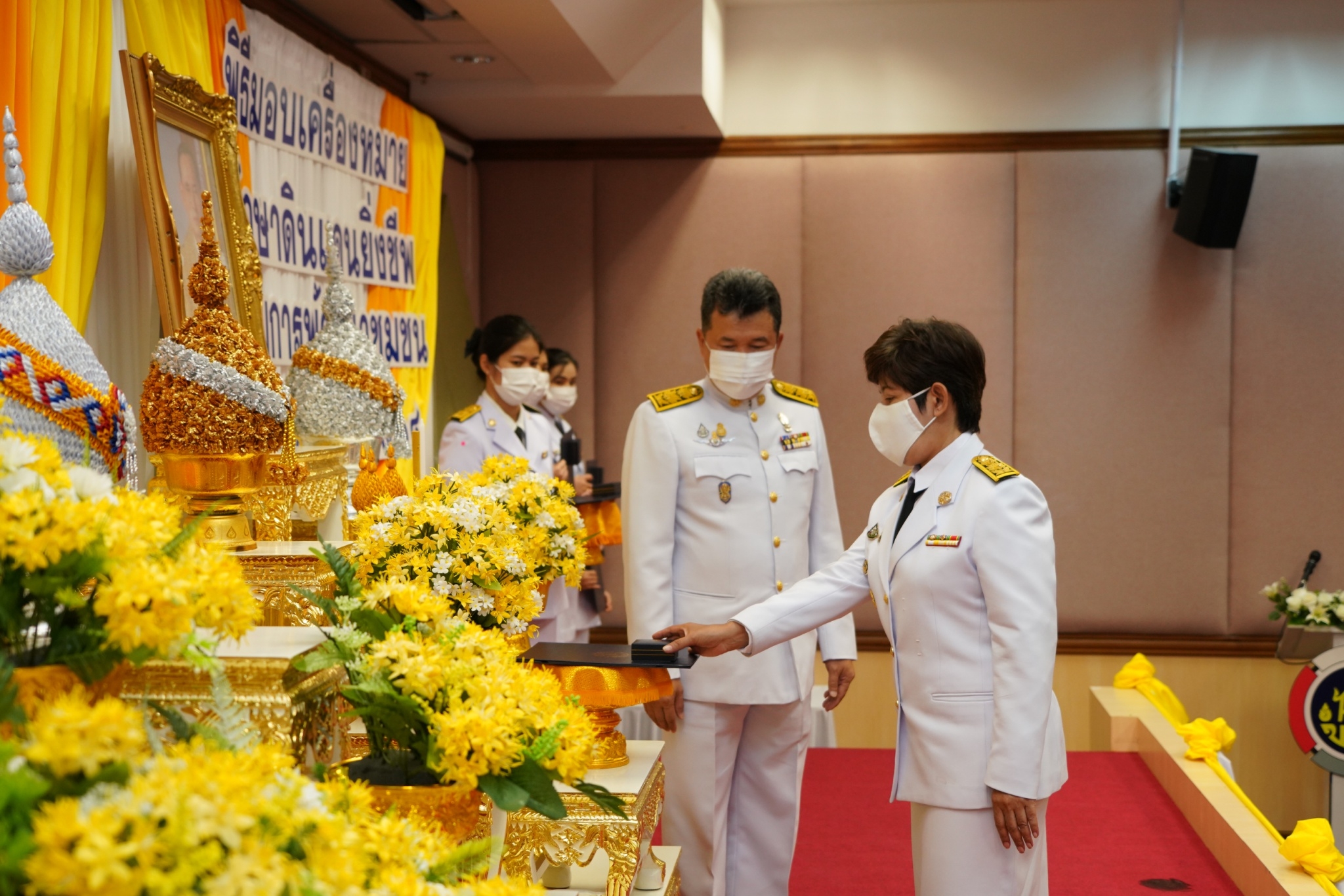 อธิบดี พช. เป็นประธานในพิธีมอบเครื่องหมาย “รักษาดินแดนยิ่งชีพ” เชิดชูเกียรติ ข้าราชการ พช. ผู้เสียสละ อุทิศตน สร้างคุณประโยชน์ต่อประเทศชาติและประชาชน