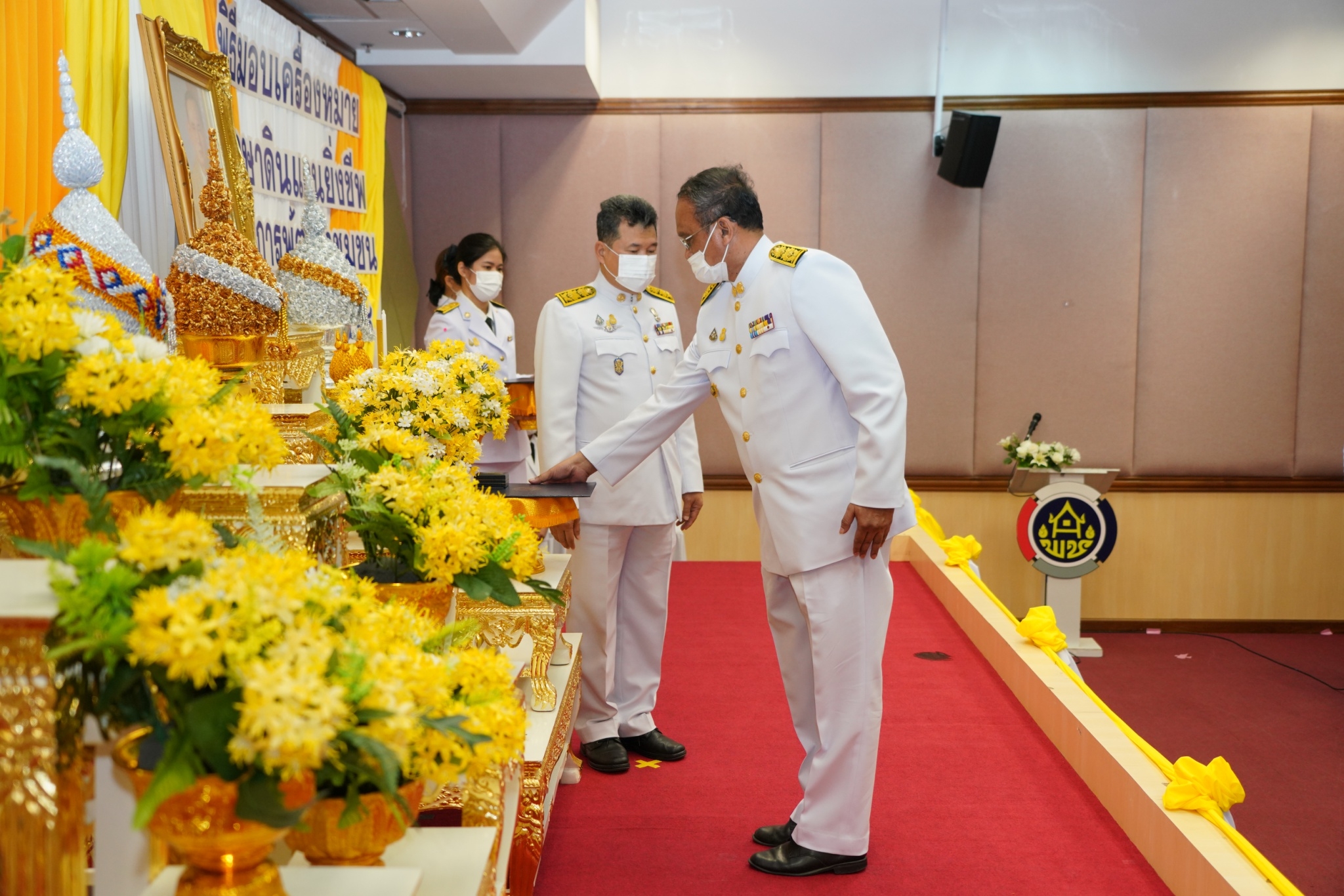 อธิบดี พช. เป็นประธานในพิธีมอบเครื่องหมาย “รักษาดินแดนยิ่งชีพ” เชิดชูเกียรติ ข้าราชการ พช. ผู้เสียสละ อุทิศตน สร้างคุณประโยชน์ต่อประเทศชาติและประชาชน