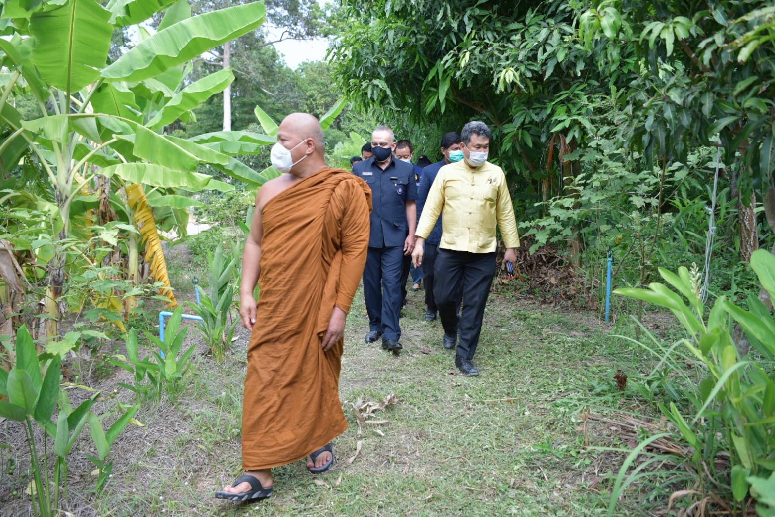 อธิบดี พช. – ผบ.นทพ. ประสานเสียงชื่นชม “โคก หนอง นา วังอ้อ พระนำชุมชนอยู่รอดตามหลัก “บวร”