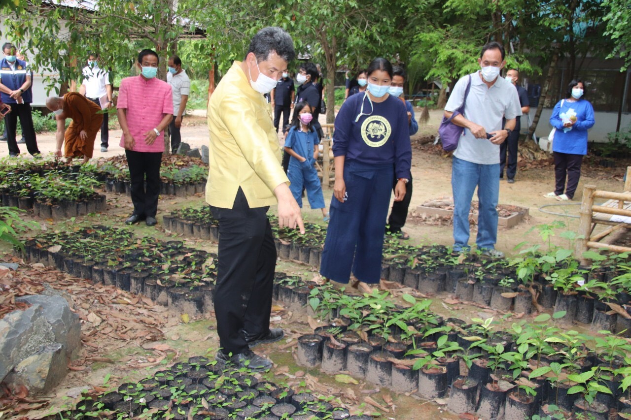 อธิบดี พช. – ผบ.นทพ. ประสานเสียงชื่นชม “โคก หนอง นา วังอ้อ พระนำชุมชนอยู่รอดตามหลัก “บวร”