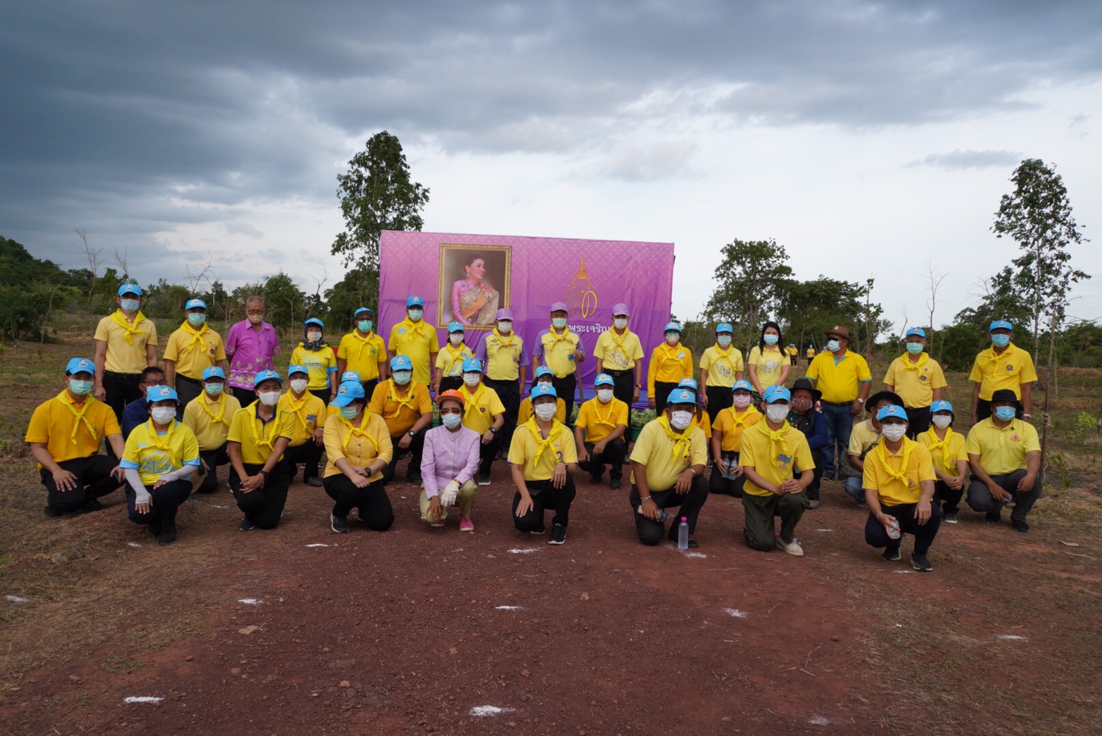 พช. รวมพลังจิตอาสาปลูกป่าเขาขยาย เฉลิมพระเกียรติ เนื่องในวันคล้ายวันเฉลิมพระชนมพรรษา สมเด็จพระนางเจ้าสุทิดา พัชรสุธาพิมลลักษณ พระบรมราชินี
