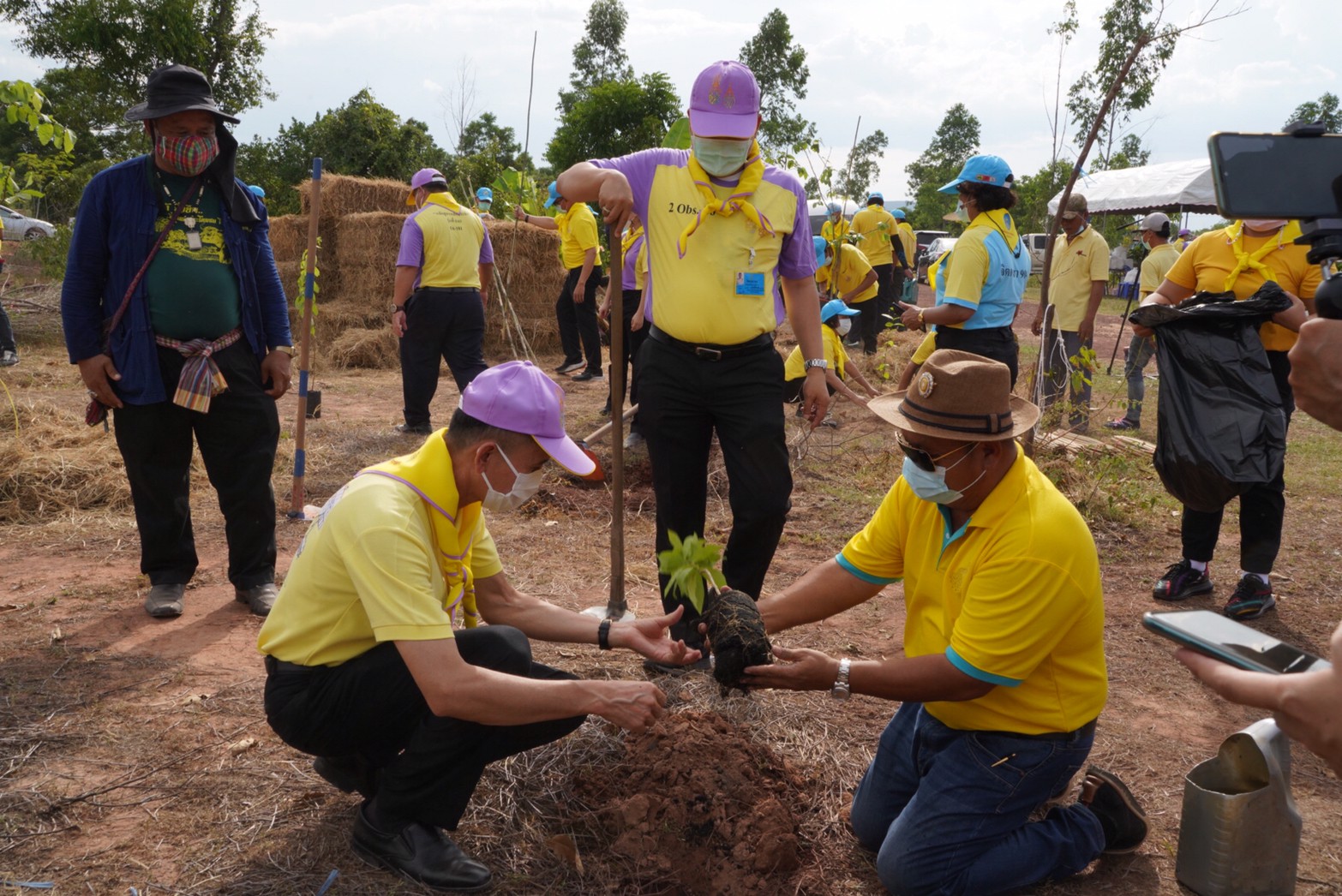 พช. รวมพลังจิตอาสาปลูกป่าเขาขยาย เฉลิมพระเกียรติ เนื่องในวันคล้ายวันเฉลิมพระชนมพรรษา สมเด็จพระนางเจ้าสุทิดา พัชรสุธาพิมลลักษณ พระบรมราชินี