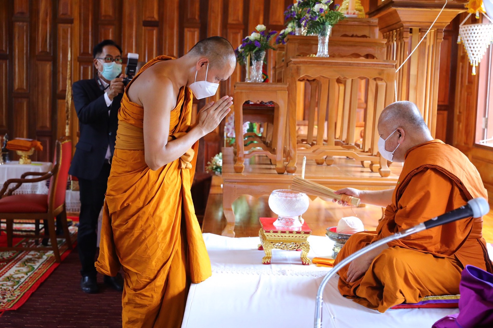 อธิบดี พช. น้อมนำพระกรุณา “กรมสมเด็จพระเทพฯ” ถวายผ้าไตรพระราชทาน ทอดผ้าป่าการกุศล วัดโพนงาม ฉะเชิงเทรา สานต่อสะพานแห่งการให้ สมทบทุนมูลนิธิอานันทมหิดล และมูลนิธิรามาธิบดี