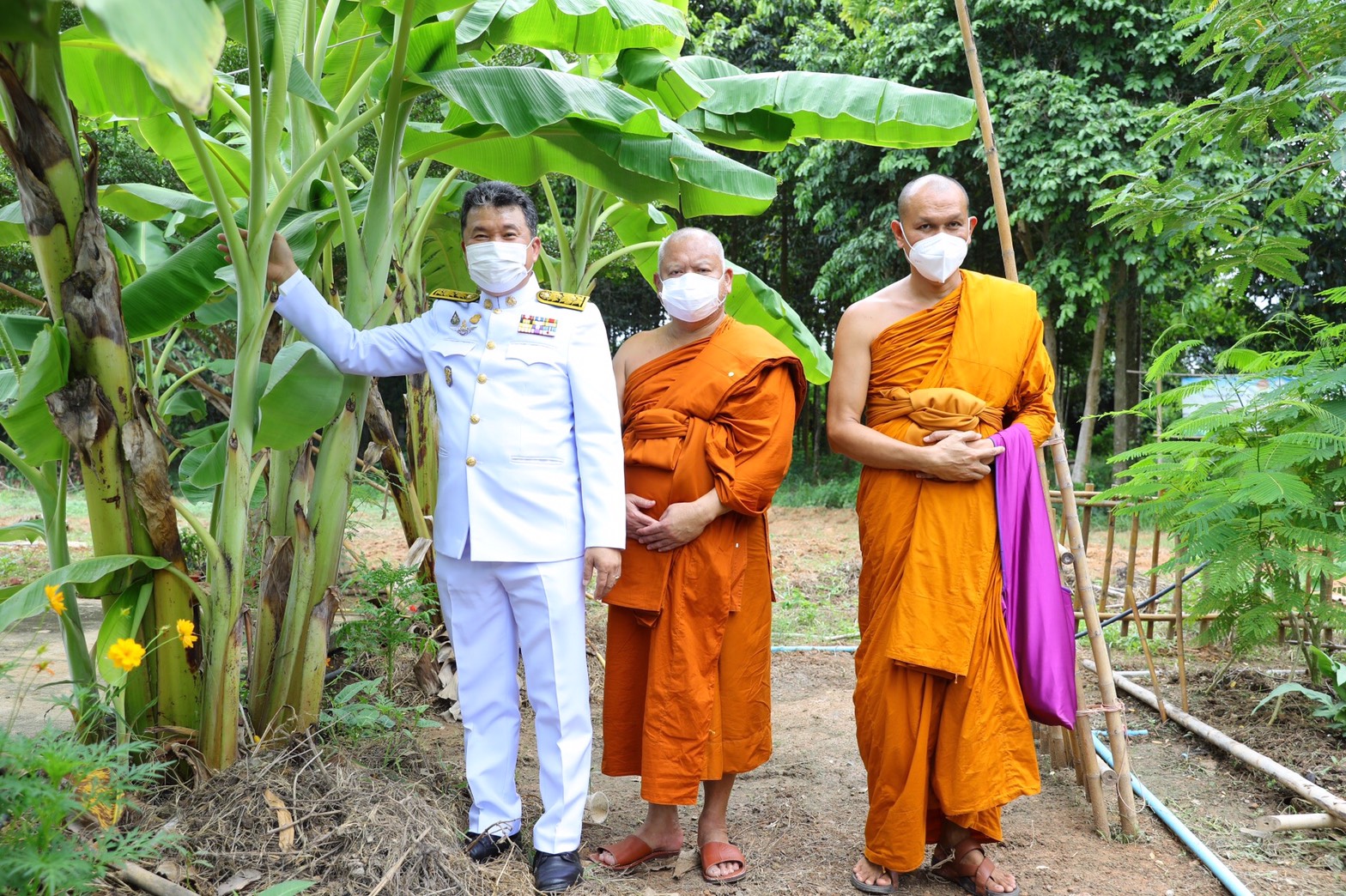 อธิบดี พช. น้อมนำพระกรุณา “กรมสมเด็จพระเทพฯ” ถวายผ้าไตรพระราชทาน ทอดผ้าป่าการกุศล วัดโพนงาม ฉะเชิงเทรา สานต่อสะพานแห่งการให้ สมทบทุนมูลนิธิอานันทมหิดล และมูลนิธิรามาธิบดี