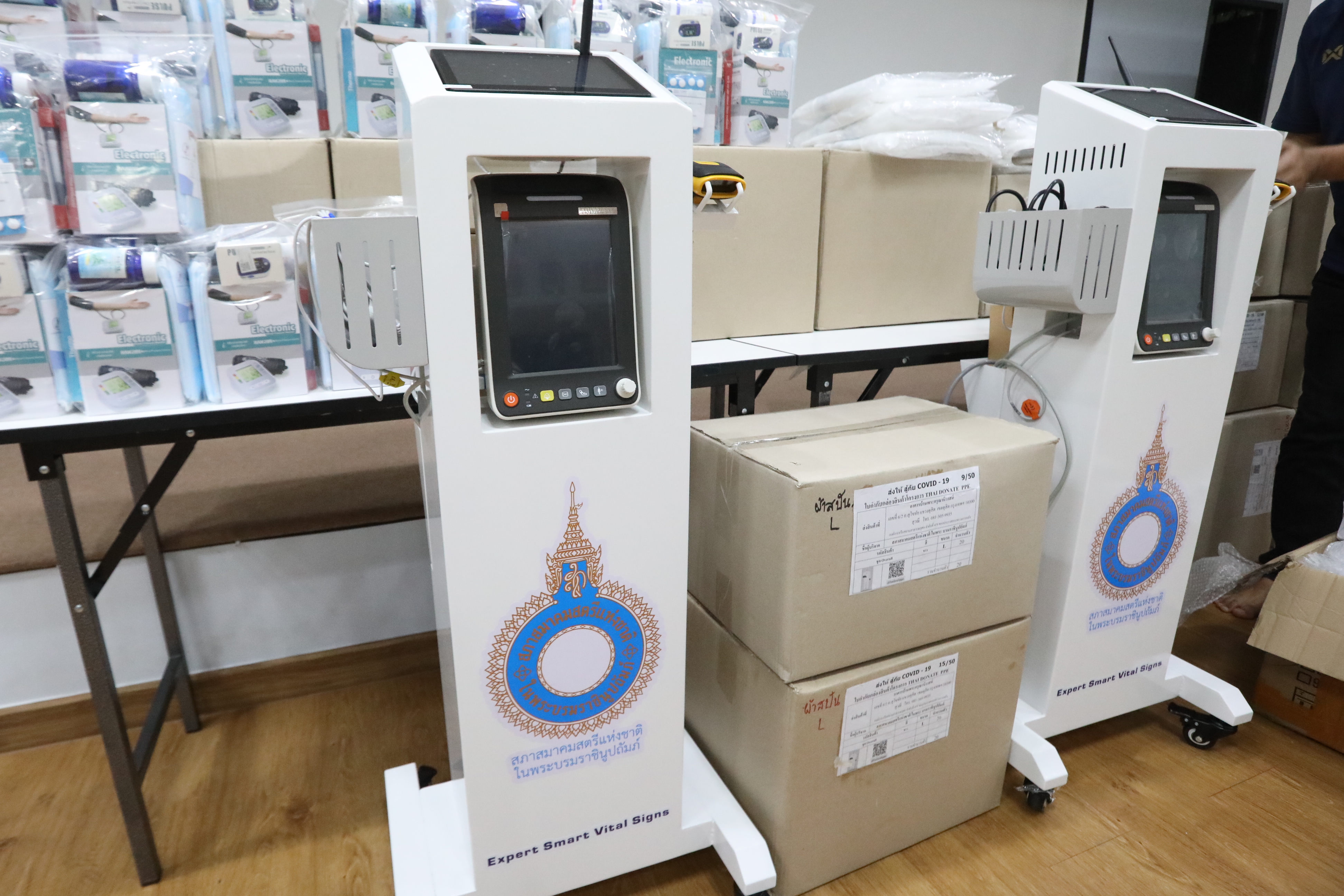 สภาสตรีแห่งชาติฯจับมือพช. มอบอุปกรณ์ทางการแพทย์ ช่วยเหลือผู้ป่วยโควิด-19 ถวายเป็นพระราชกุศลและเฉลิมพระเกียรติพระบาทสมเด็จพระเจ้าอยู่หัว เนื่องในโอกาสวันเฉลิมพระชนมพรรษา 28 กรกฎาคม 2564