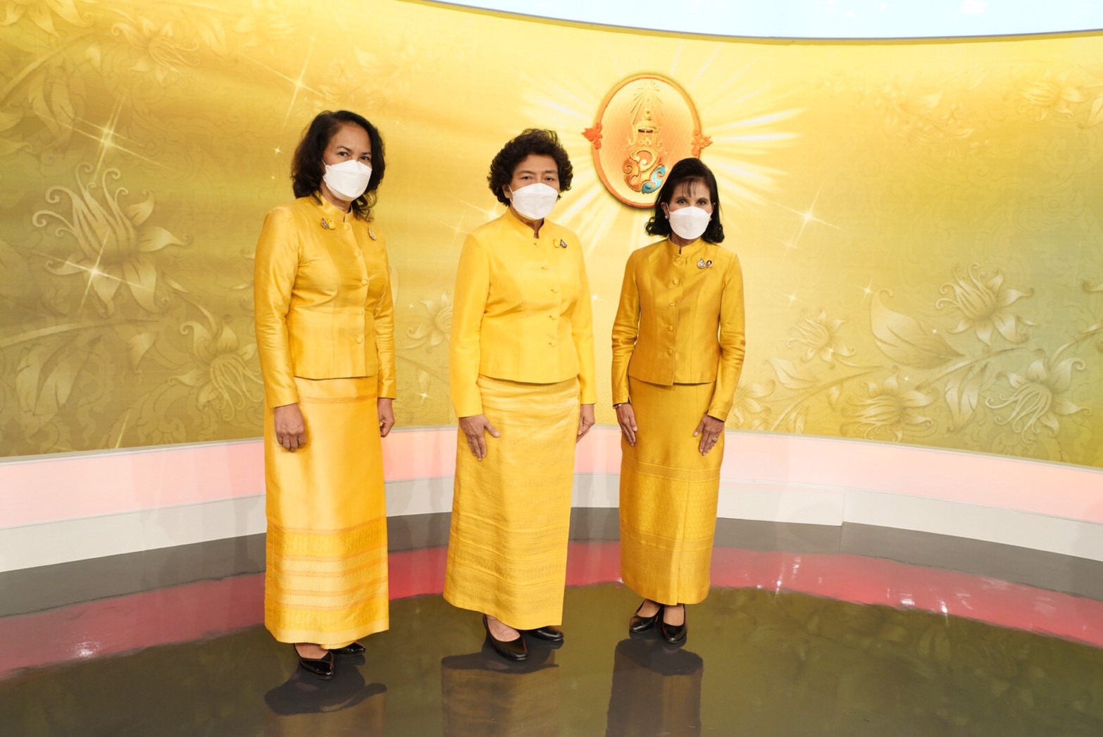 ประธานสภาสตรีแห่งชาติฯ และประธานชมรมแม่บ้าน พช. นำคณะกรรมการสภาสตรีแห่งชาติฯ และผู้แทนองค์กรสมาชิก บันทึกเทปถวายพระพรเนื่องในวันเฉลิมพระชนมพรรษา “พระบาทสมเด็จพระวชิรเกล้าเจ้าอยู่หัว” ณ สถานีวิทยุโทรทัศน์ ช่อง ๗ HD