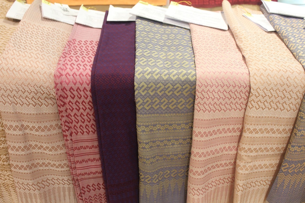 เผยโฉม “ผ้าลายขอเจ้าฟ้าสิริวัณณวรีฯ” 50 ผืนสุดท้าย เข้าสู่เวทีระดับประเทศ