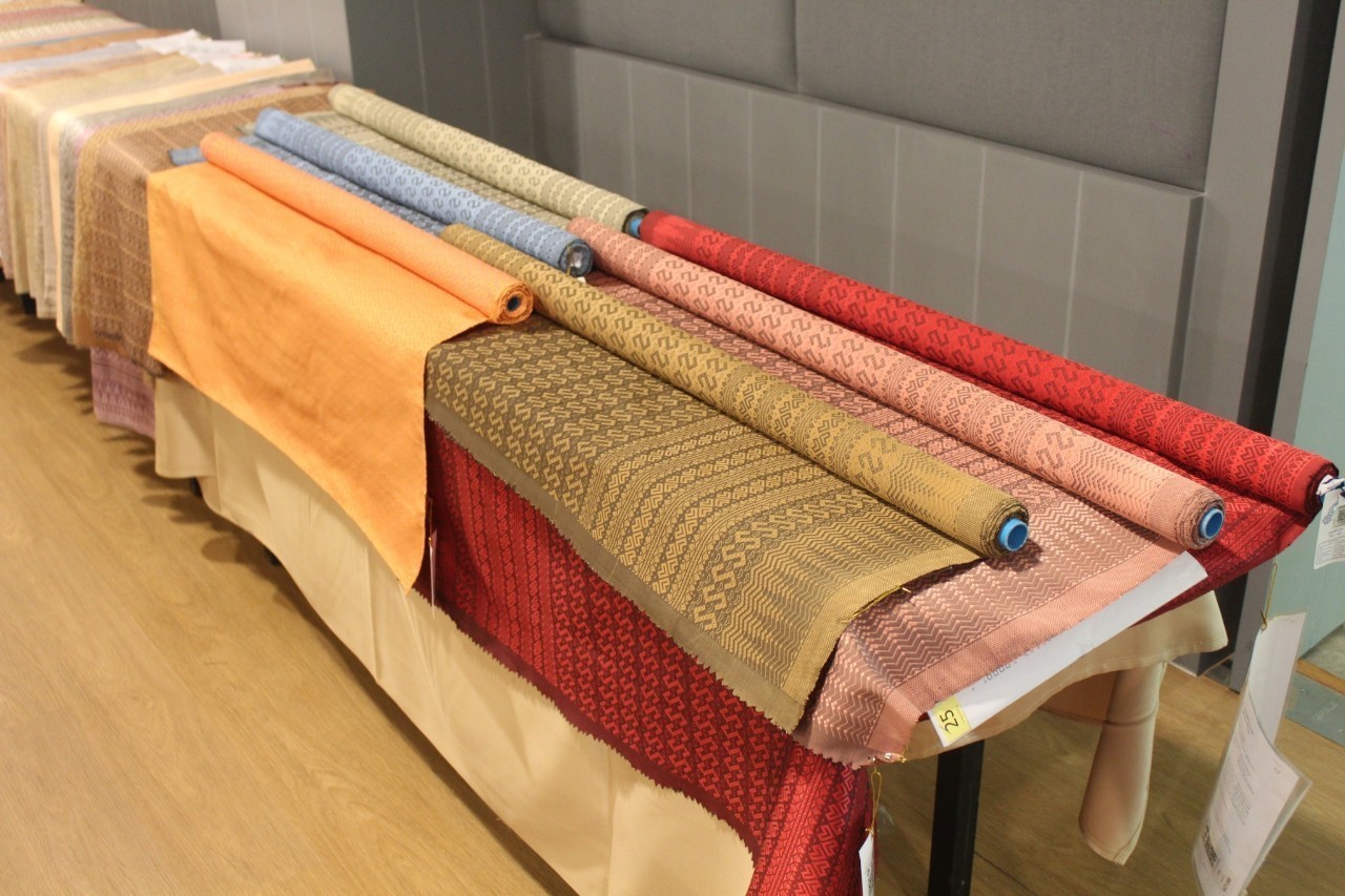 เผยโฉม “ผ้าลายขอเจ้าฟ้าสิริวัณณวรีฯ” 50 ผืนสุดท้าย เข้าสู่เวทีระดับประเทศ