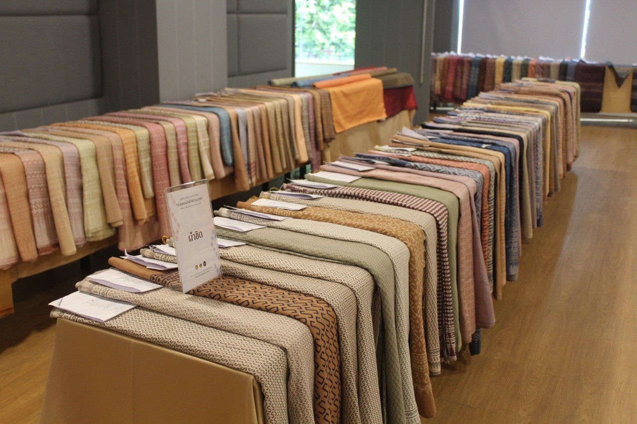 เผยโฉม “ผ้าลายขอเจ้าฟ้าสิริวัณณวรีฯ” 50 ผืนสุดท้าย เข้าสู่เวทีระดับประเทศ