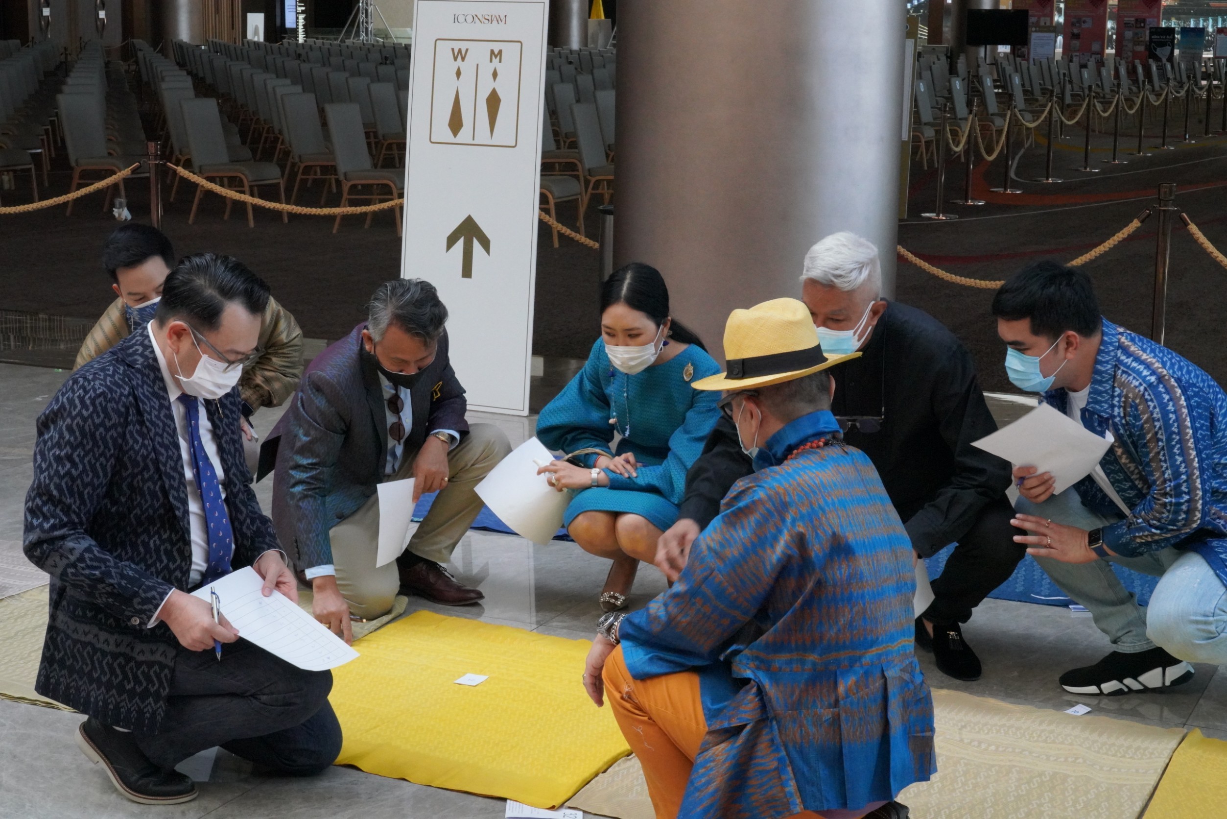 สวยงามตระการตา “ผ้าลายขอเจ้าฟ้าสิริวัณณวรีฯ” ที่เข้ารอบ 309 ผืน ทั่วประเทศ สู่รอบ semi final เพื่อชิงเป็น 75 ผืนสุดท้าย สู่เวทีประชันระดับประเทศ