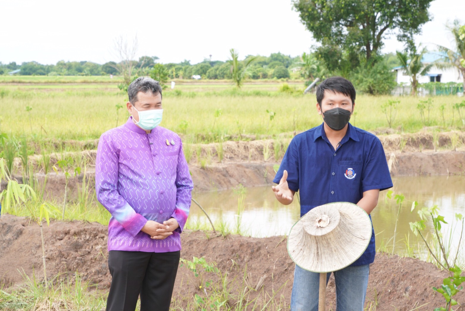 อธิบดี พช. ลงพื้นที่ตรวจเยี่ยม“โคก หนอง นา พช.” อำเภอคลองหลวง ต้นแบบการพัฒนาคุณภาพชีวิต