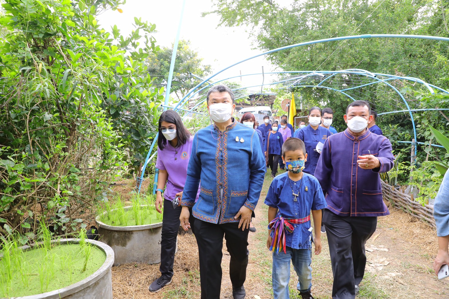 อธิบดี พช. ติดตามให้กำลังใจ ต้นแบบความสำเร็จการพัฒนาคุณภาพชีวิตตามหลักทฤษฎีใหม่ประยุกต์สู่ “โคก หนอง นา พช.” เพื่อพลิกฟื้นความยั่งยืนสู่ชุมชน